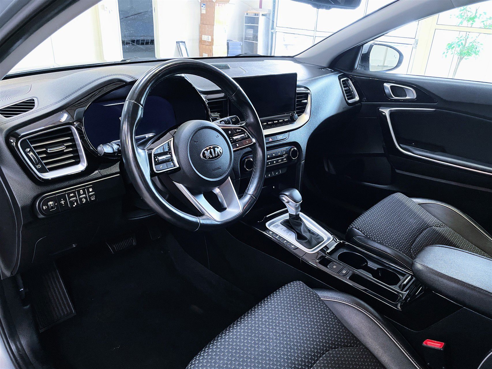 Billede af Kia Ceed SW 1,6 GDI PHEV  Plugin-hybrid Upgrade DCT 141HK Stc 6g Aut.