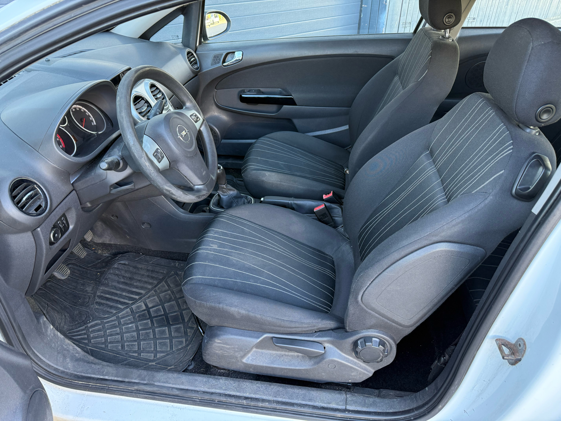 Billede af Opel Corsa 1,0 Twinport Essentia 65HK 5d