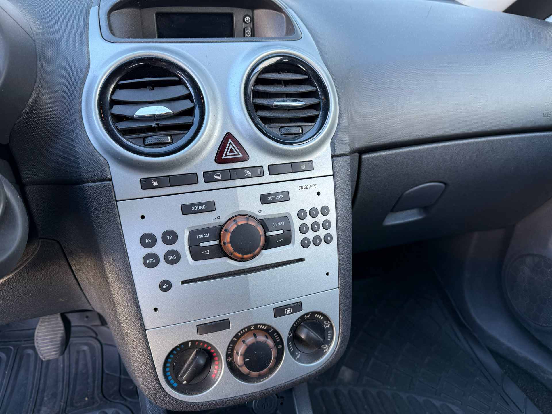 Billede af Opel Corsa 1,0 Twinport Essentia 65HK 5d