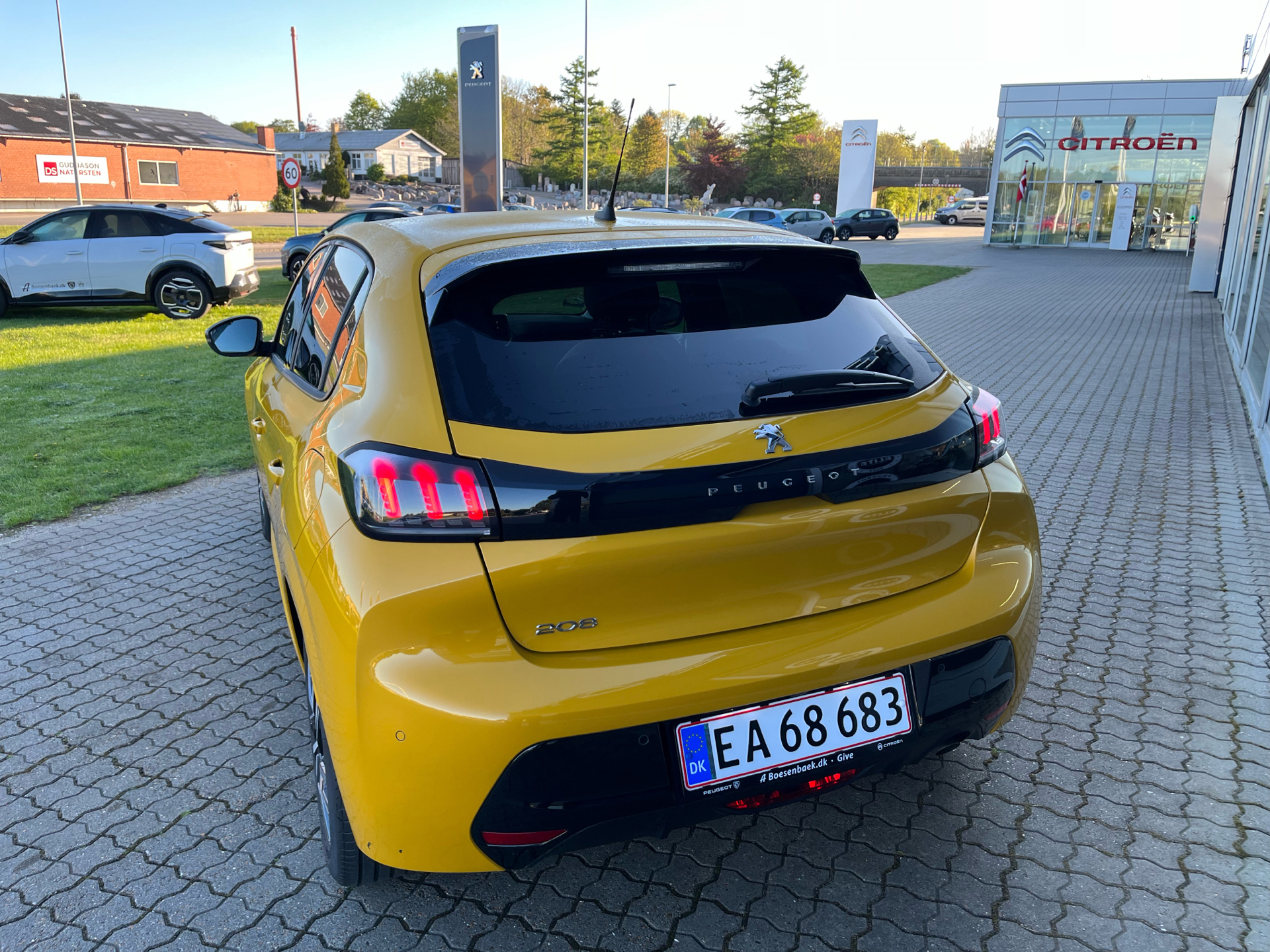 Billede af Peugeot 208 1,2 PureTech Allure Pack 100HK 5d 6g