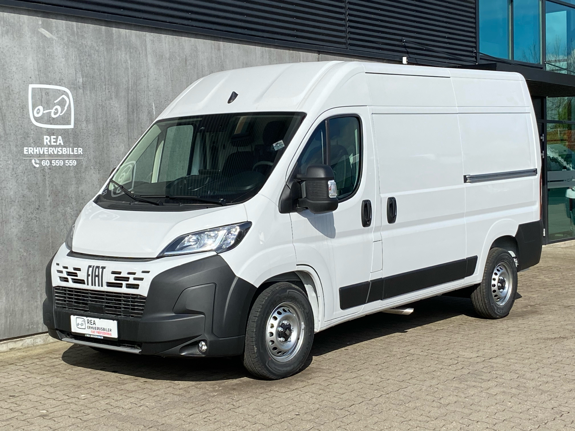 Billede af Fiat Ducato 35M L2H2 2,2 Multijet Pro 180HK Van 8g Aut.