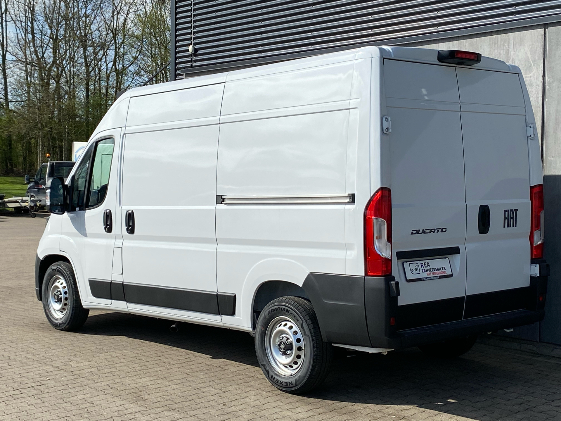 Billede af Fiat Ducato 35M L2H2 2,2 Multijet Pro 180HK Van 8g Aut.