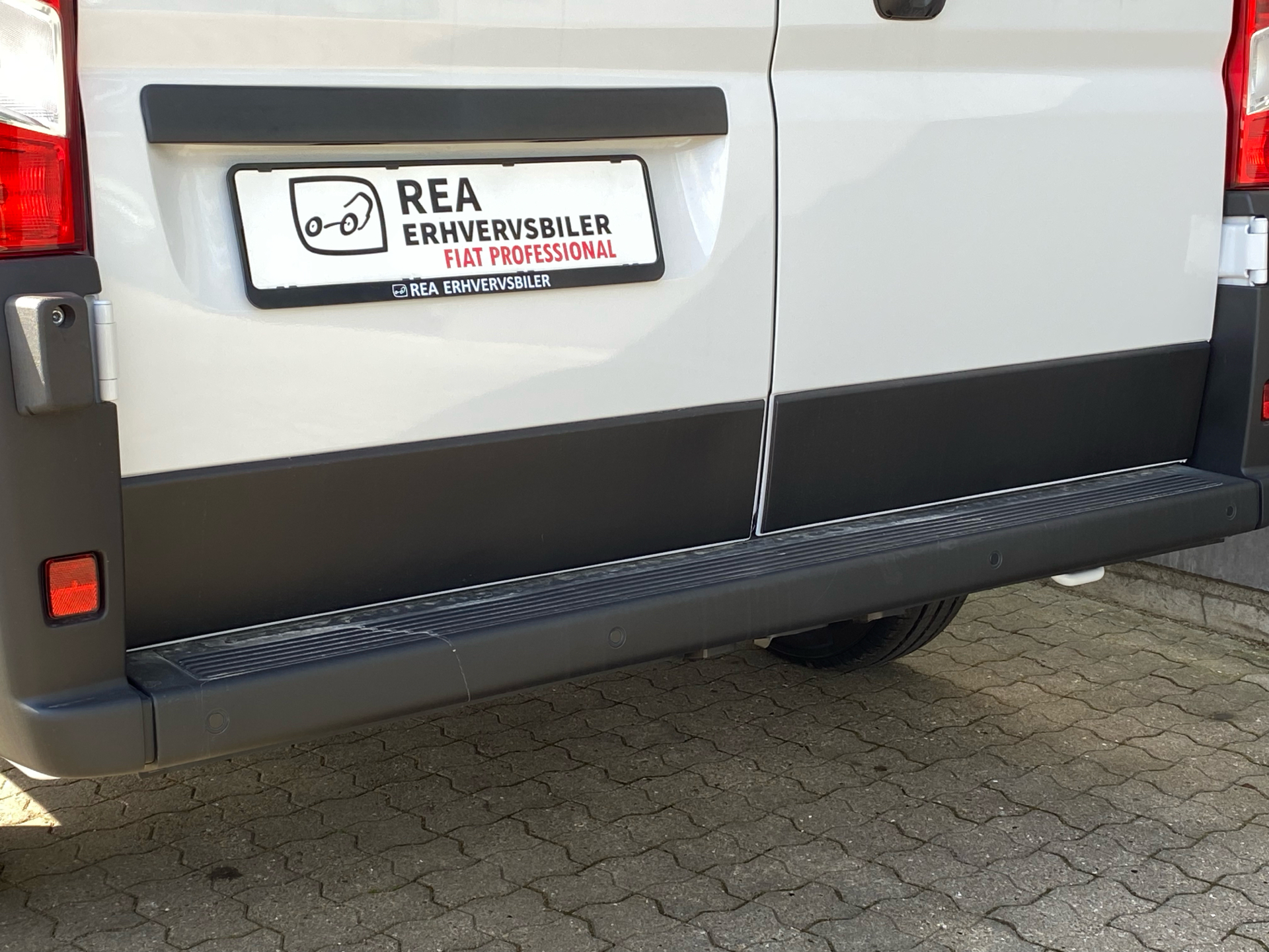 Billede af Fiat Ducato 35M L2H2 2,2 Multijet Pro 180HK Van 8g Aut.