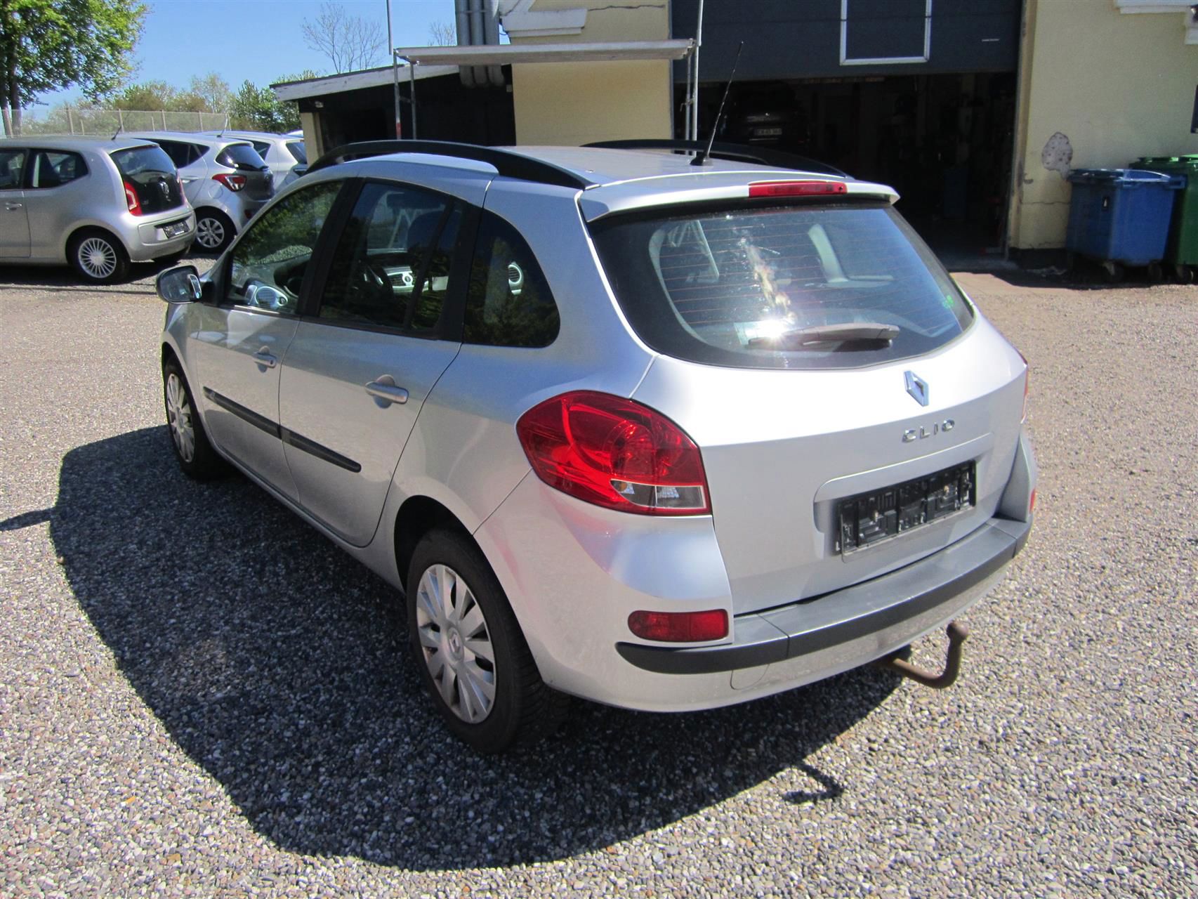 Billede af Renault Clio Sport Tourer 1,2 16V Authentique 75HK Stc