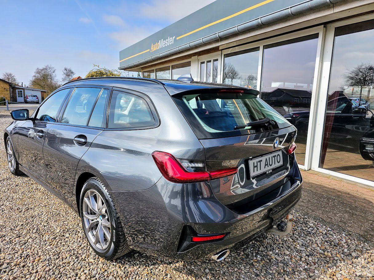 Billede af BMW 320d Touring 2,0 D Sport Line Steptronic 190HK Stc 8g Aut.