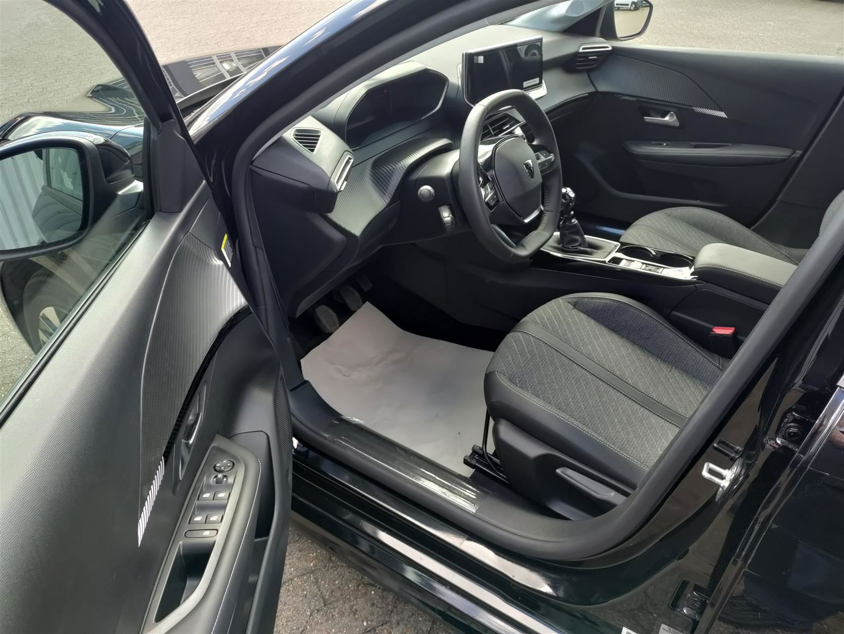 Billede af Peugeot 208 1,2 PureTech Allure+ 100HK 5d 6g