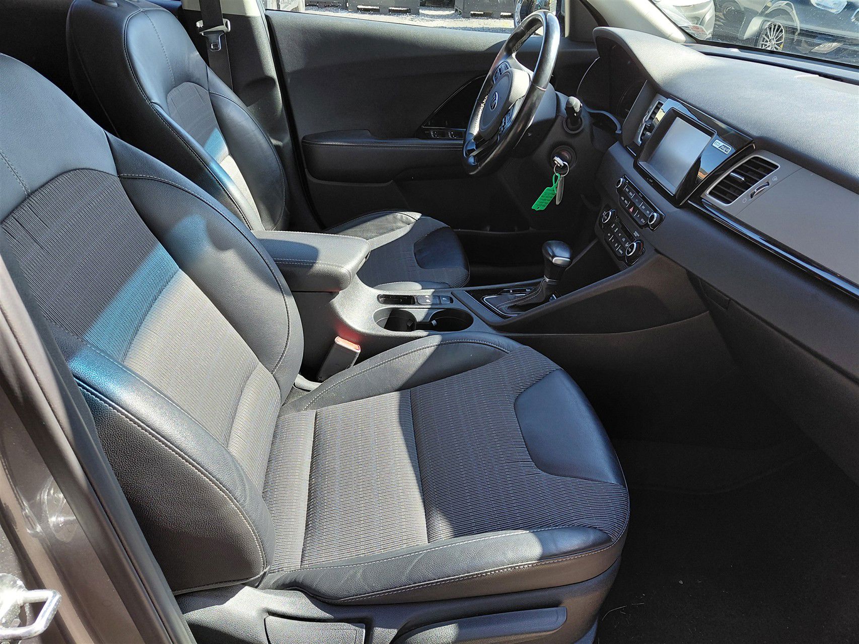 Billede af Kia Niro 1,6 GDI PHEV  Plugin-hybrid Advance DCT 141HK 5d 6g Aut.