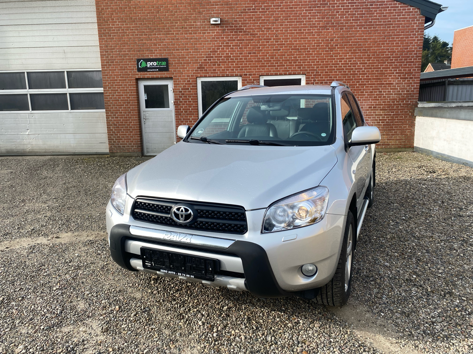 Billede af Toyota RAV4 Plus 2,0 VVT-I 4x4 152HK Van Aut.