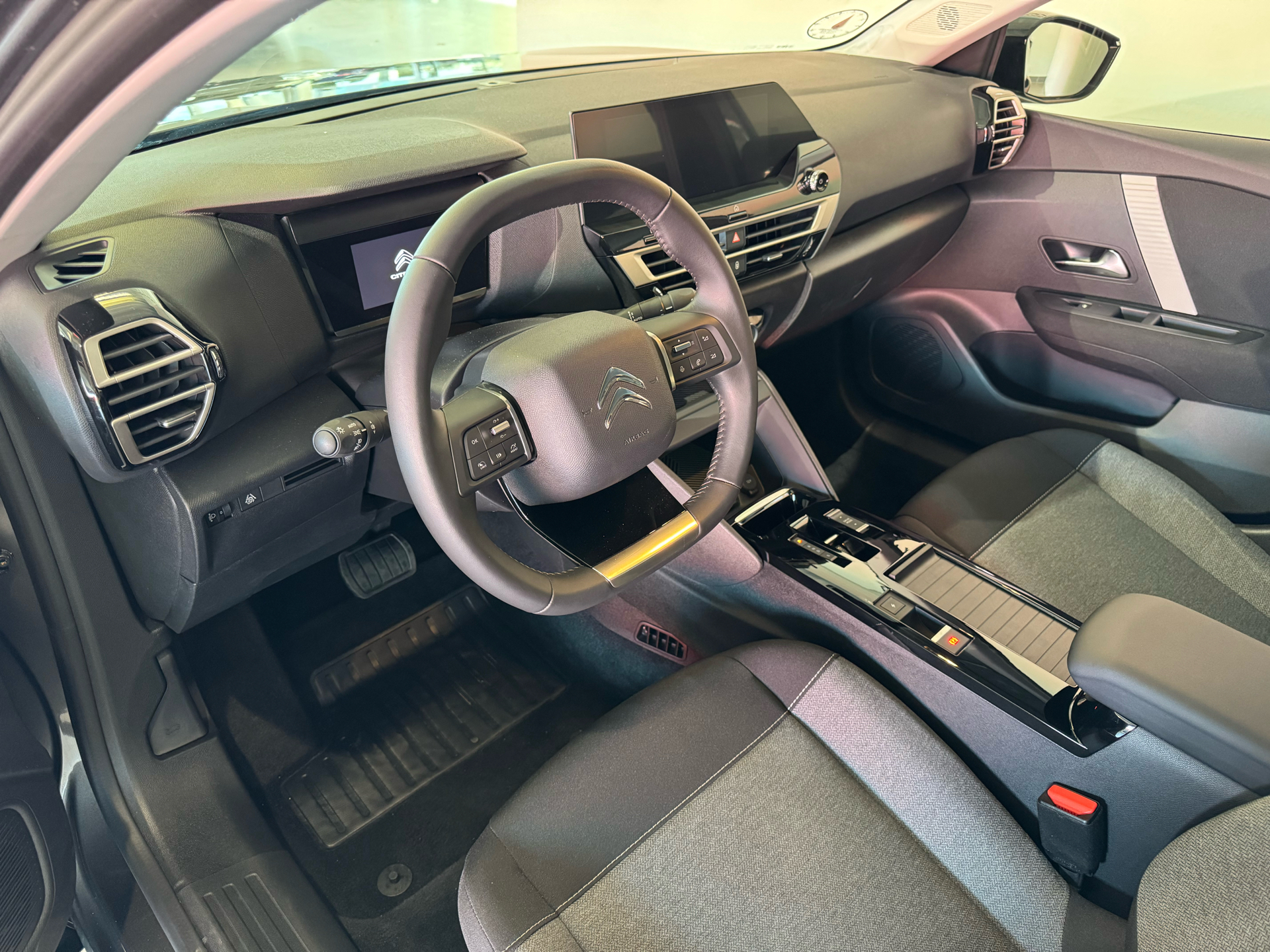 Billede af Citroën e-C4 EL You! 136HK 5d Aut.