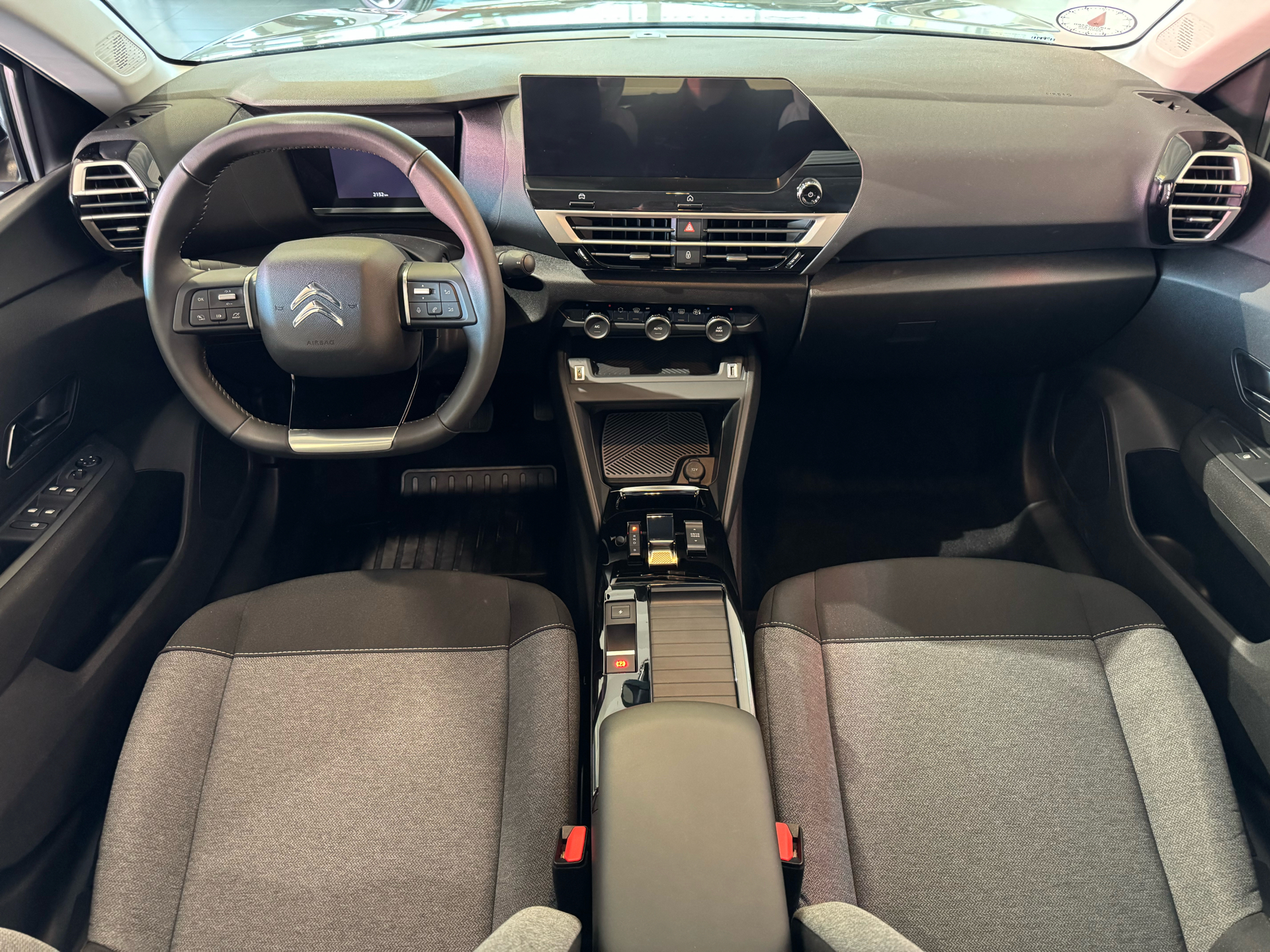 Billede af Citroën e-C4 EL You! 136HK 5d Aut.