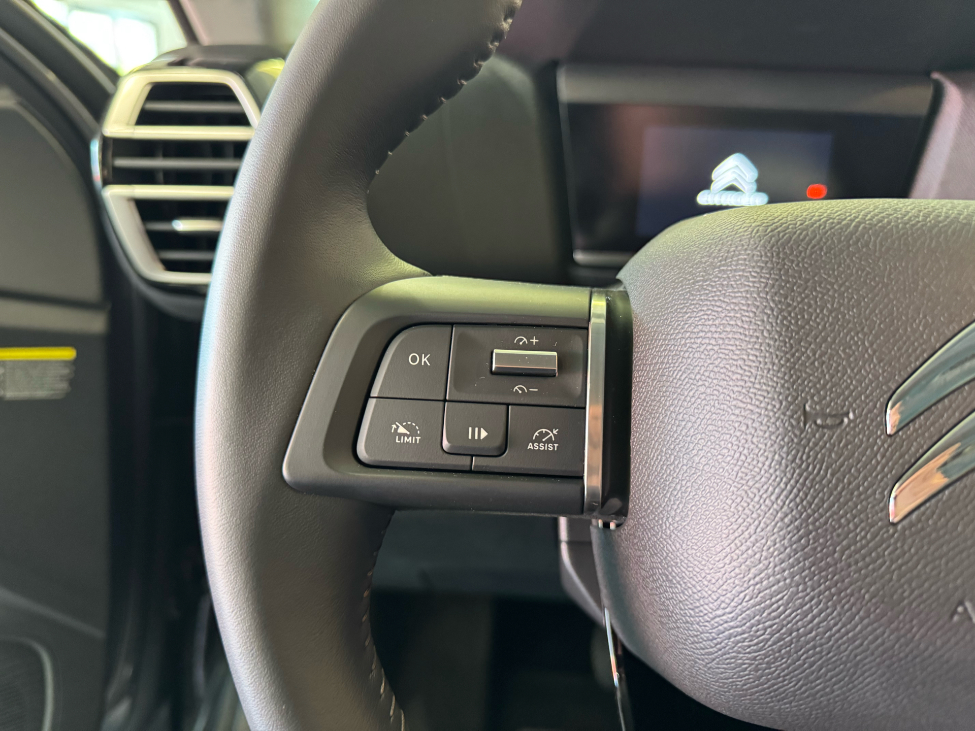 Billede af Citroën e-C4 EL You! 136HK 5d Aut.