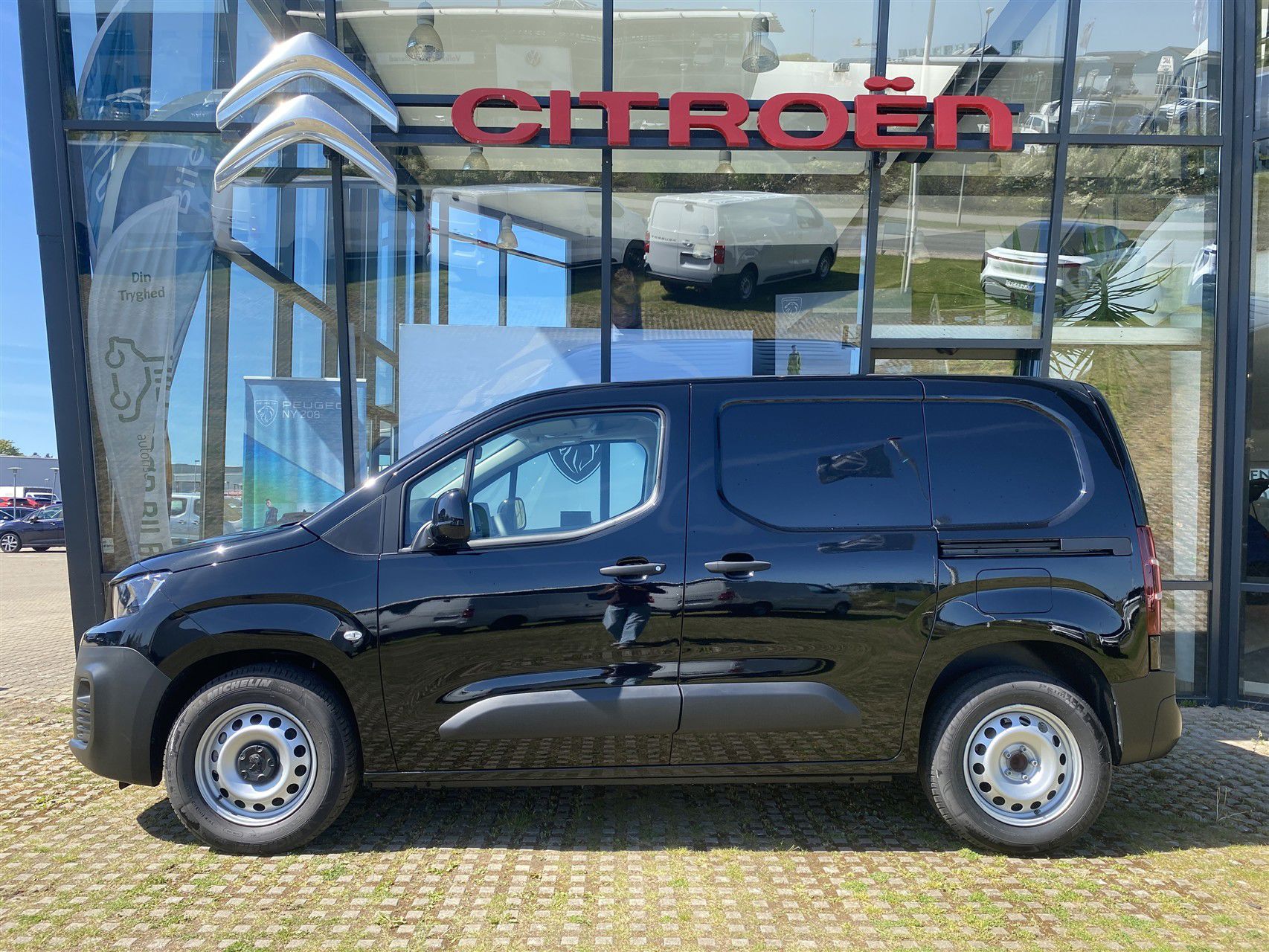 Billede af Peugeot e-Partner L1 V2 EL Plus 136HK Van Aut.