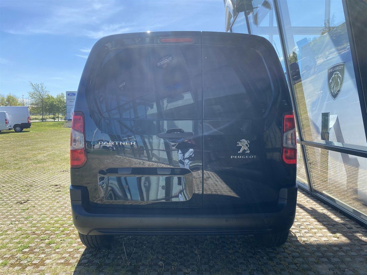 Billede af Peugeot e-Partner L1 V2 EL Plus 136HK Van Aut.