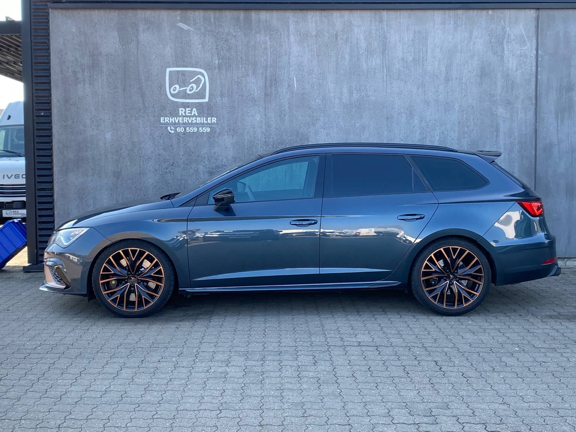 Billede af Seat Leon Sportstourer 2,0 TSI Cupra Start/Stop 4X4 DSG 300HK Stc 6g Aut.