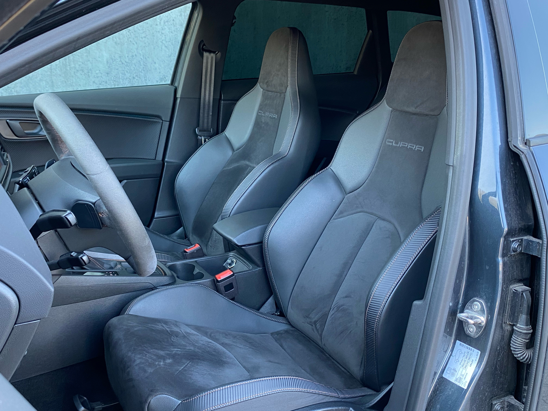 Billede af Seat Leon Sportstourer 2,0 TSI Cupra Start/Stop 4X4 DSG 300HK Stc 6g Aut.