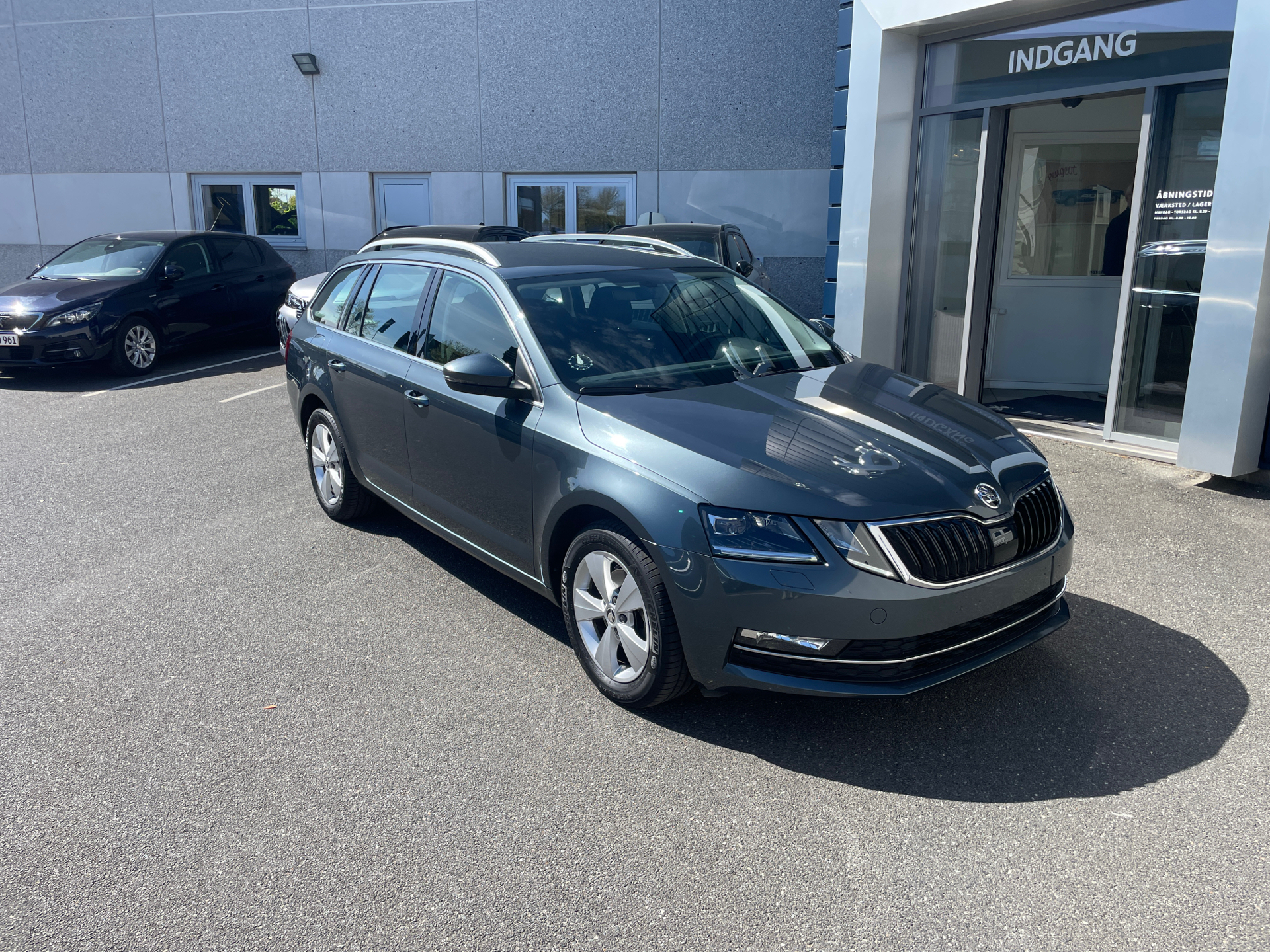 Billede af Skoda Octavia Combi 1,5 TSI ACT Business Line + Celebration DSG 150HK Stc 7g Aut.