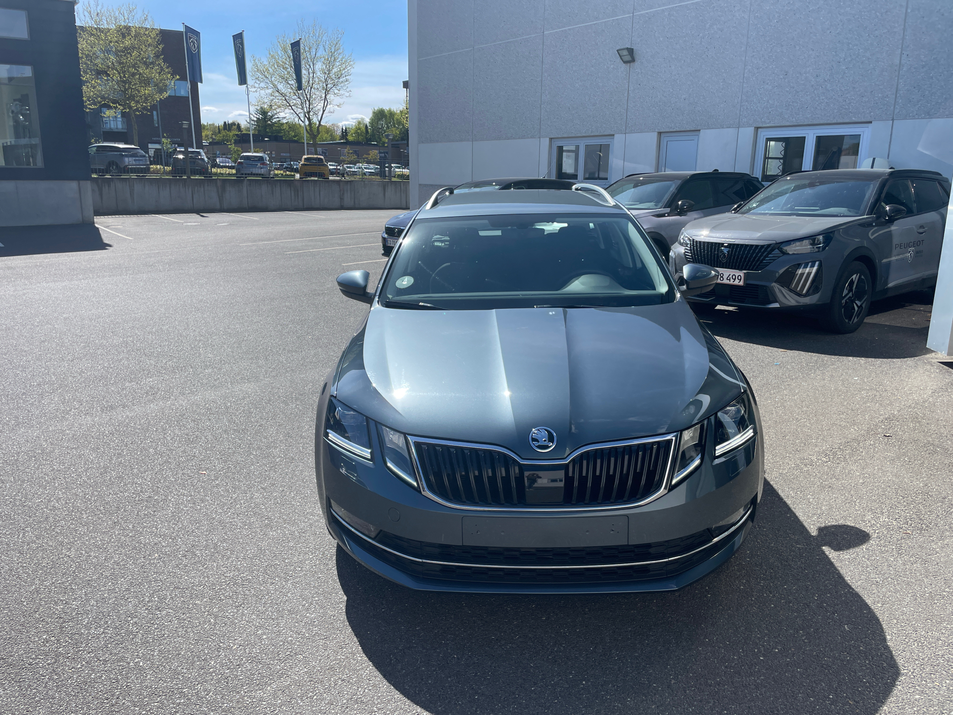 Billede af Skoda Octavia Combi 1,5 TSI ACT Business Line + Celebration DSG 150HK Stc 7g Aut.