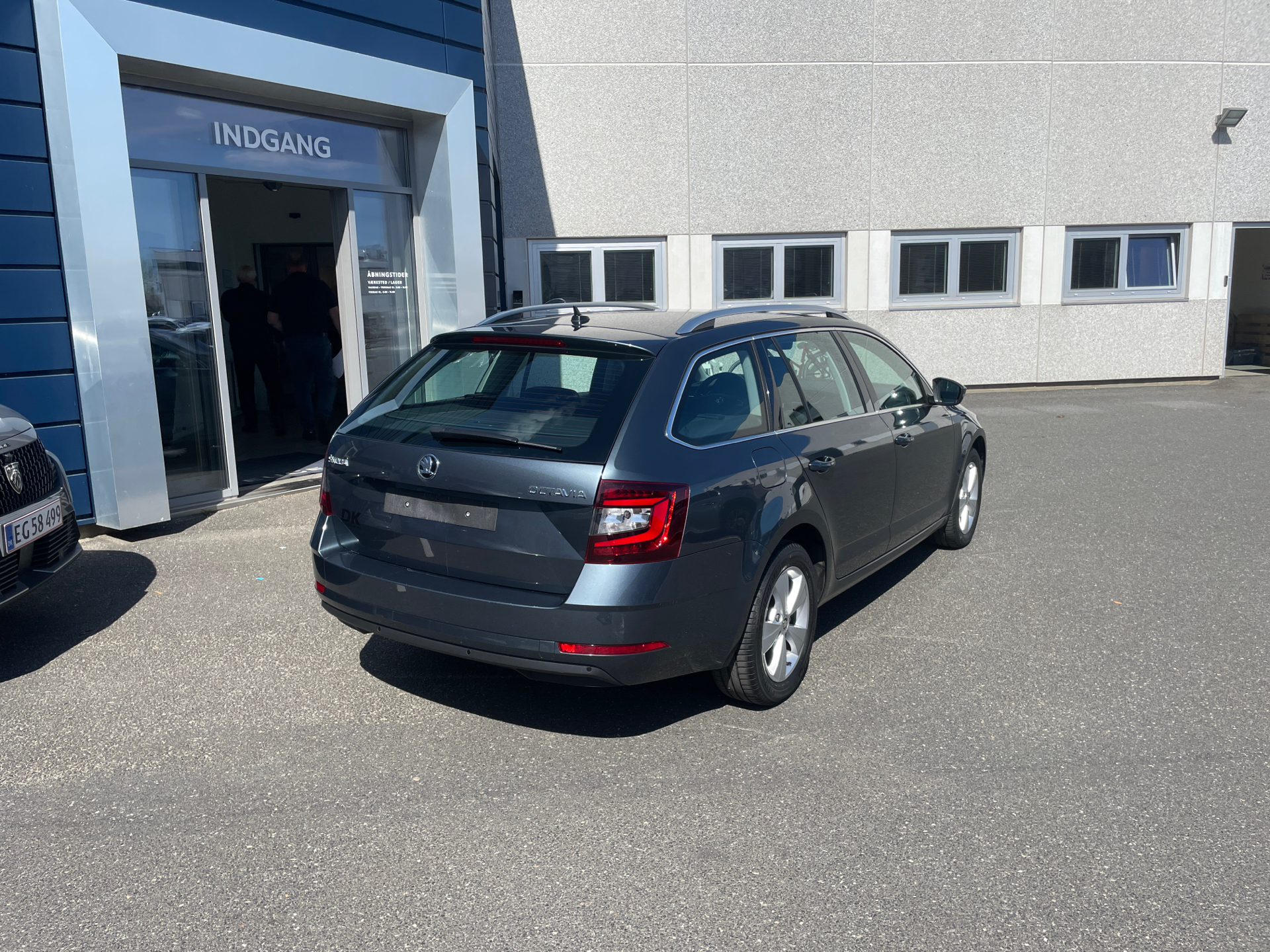 Billede af Skoda Octavia Combi 1,5 TSI ACT Business Line + Celebration DSG 150HK Stc 7g Aut.