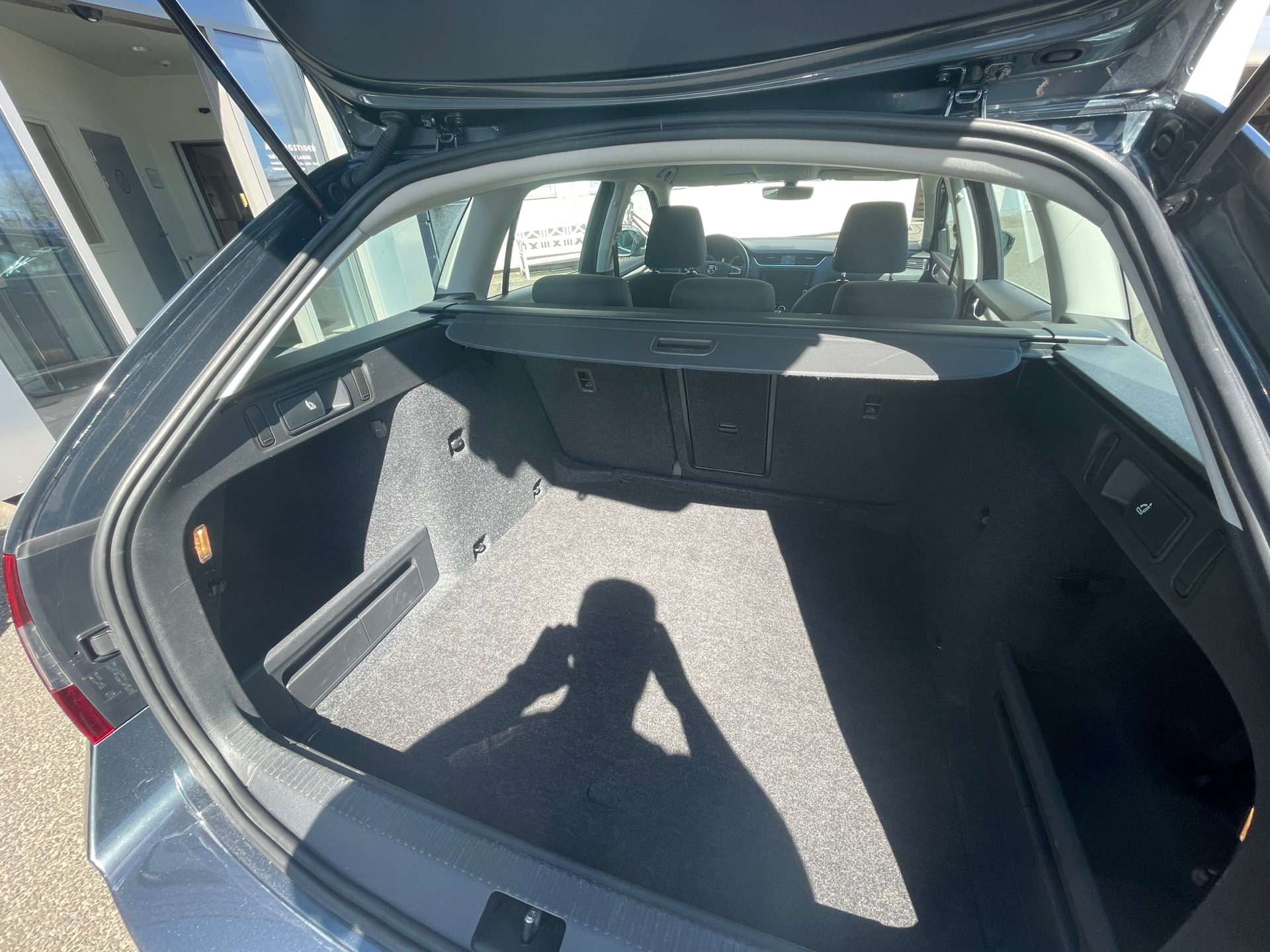 Billede af Skoda Octavia Combi 1,5 TSI ACT Business Line + Celebration DSG 150HK Stc 7g Aut.