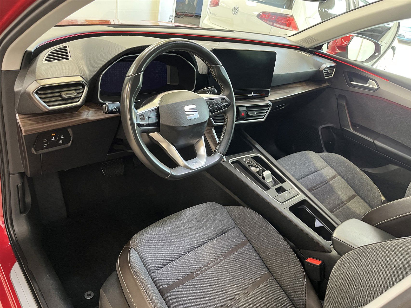 Billede af Seat Leon 1,4 e-Hybrid Xcellence DSG 204HK 5d 6g Aut.