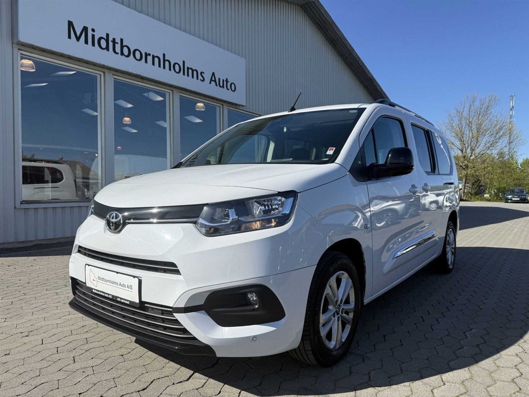 Billede af Toyota Proace City Verso Long 1,2 Family To Skydedør, Bagklap 110HK 6g