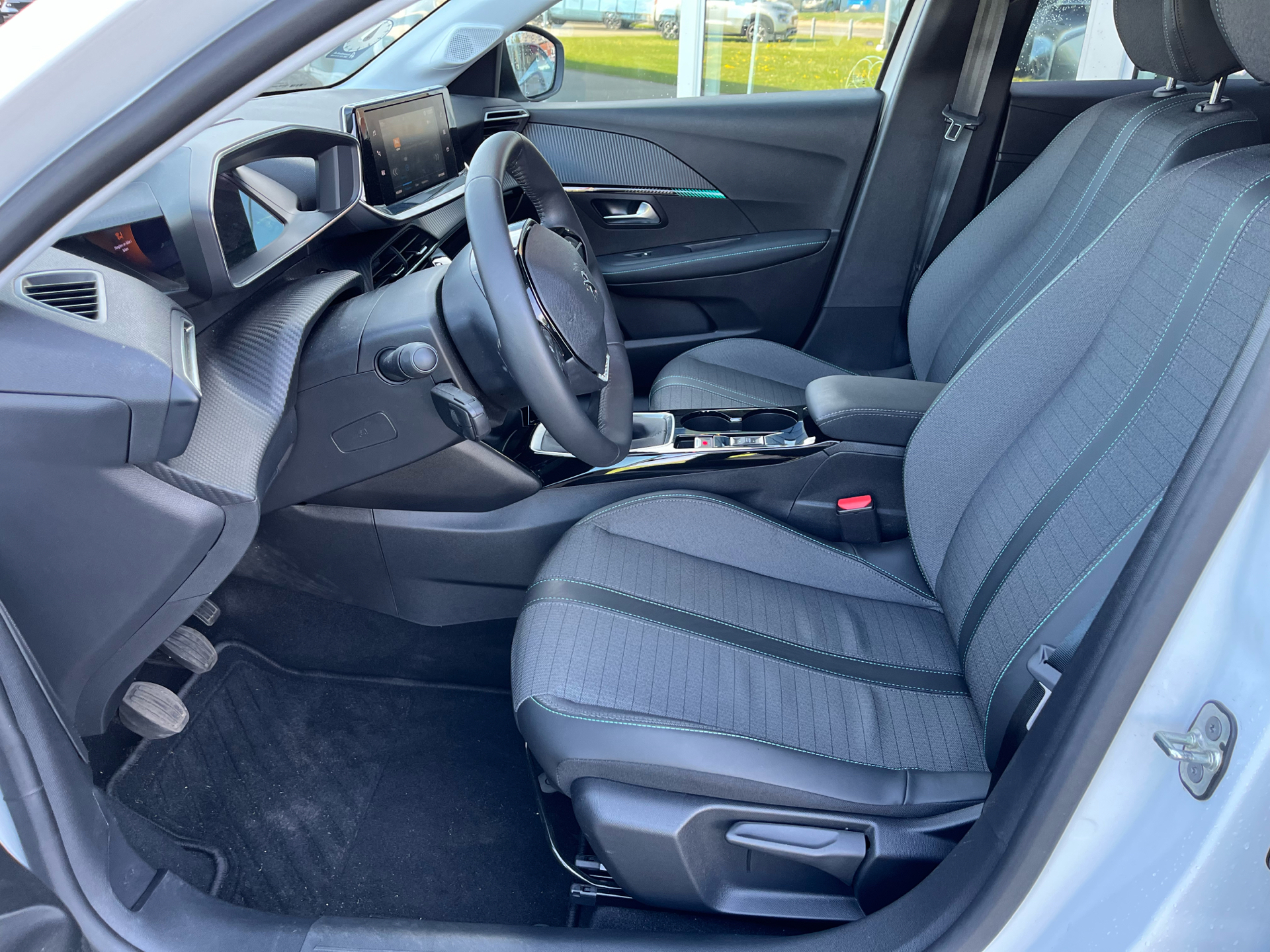 Billede af Peugeot 208 1,2 PureTech Allure Pack 100HK 5d 6g
