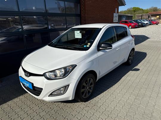 Hyundai i20 1,2 Classic XTR 85HK 5d