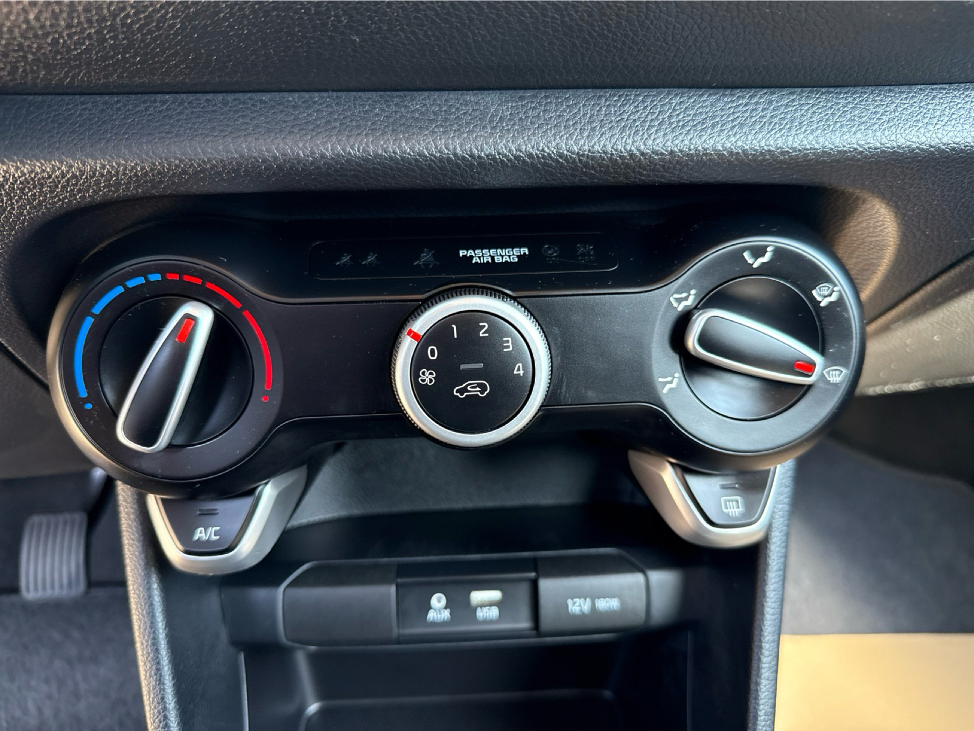 Billede af Kia Picanto 1,0 MPI Attraction 67HK 5d