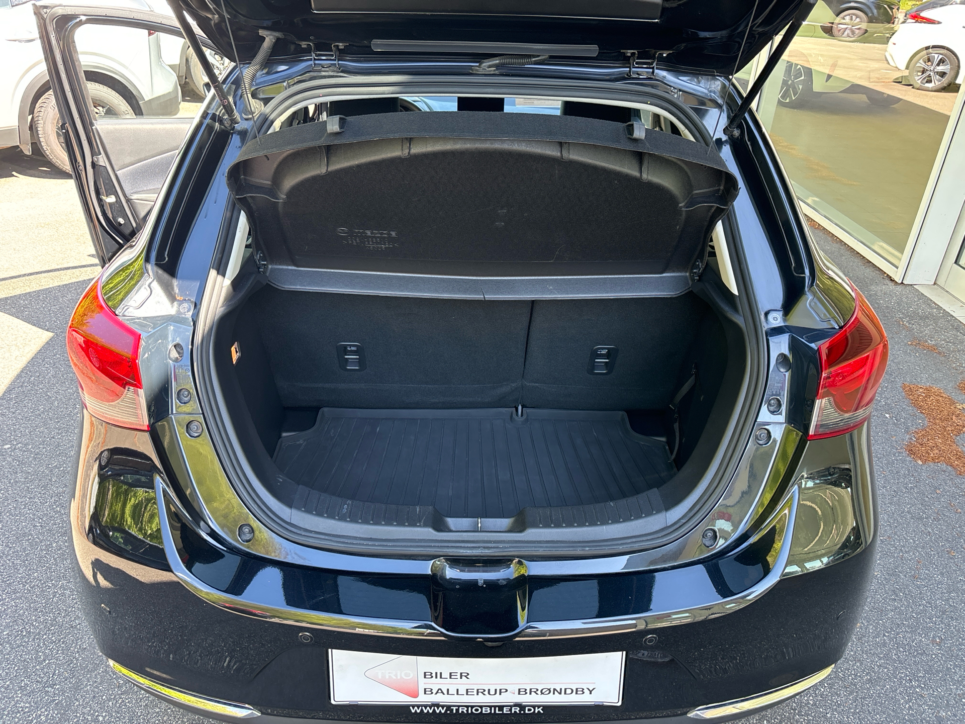 Billede af Mazda 2 1,5 Skyactiv-G Cosmo 90HK 5d 6g Aut.
