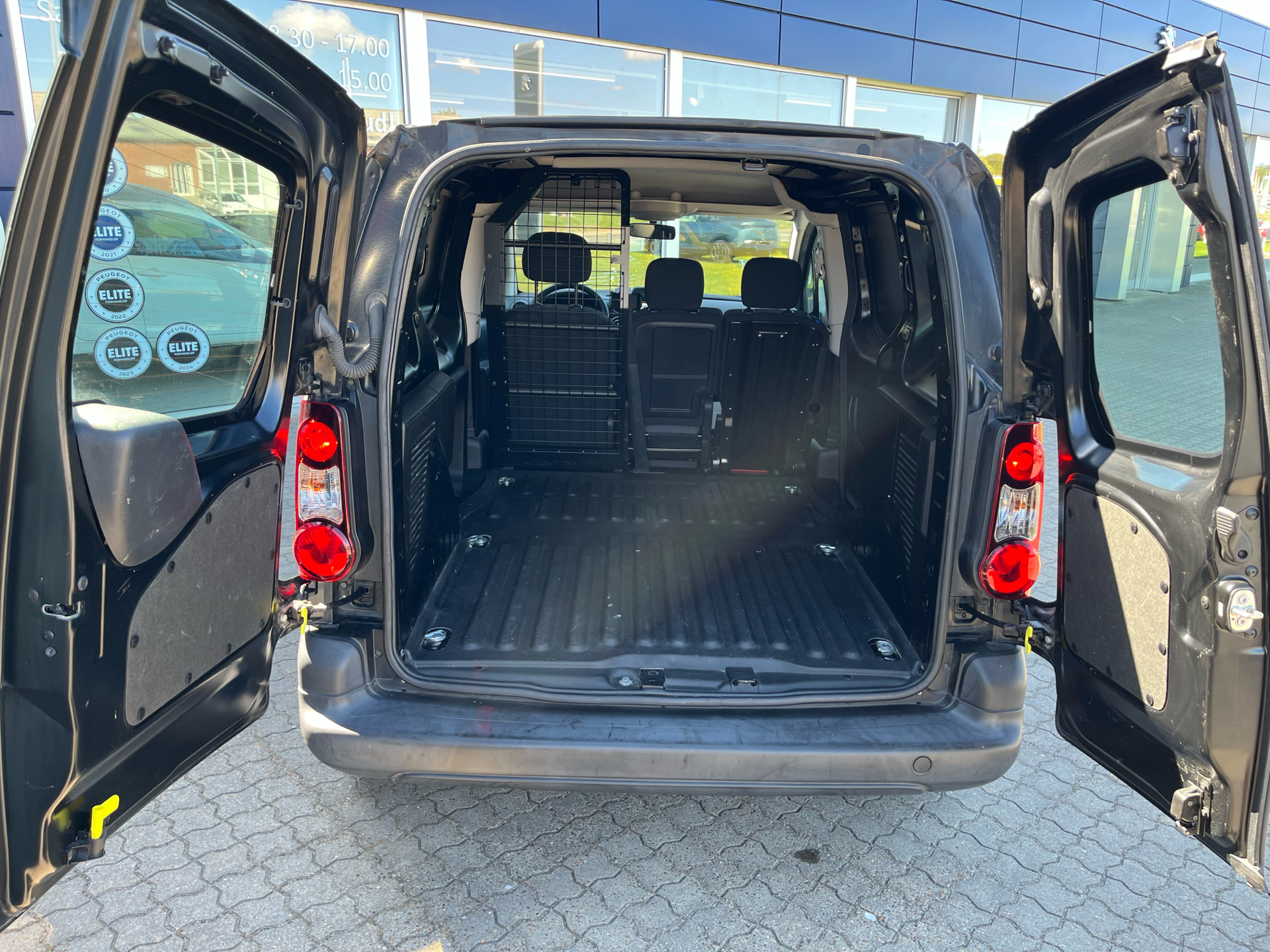 Billede af Citroën Berlingo L1N2 1,6 Blue HDi ETG6 start/stop 100HK Van 6g Aut.