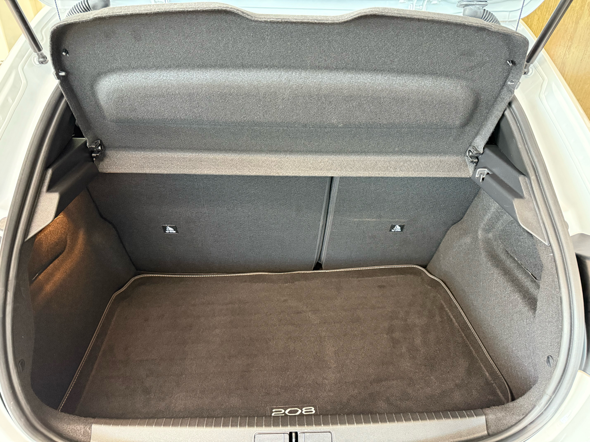 Billede af Peugeot 208 1,2 PureTech Allure+ 100HK 5d 6g