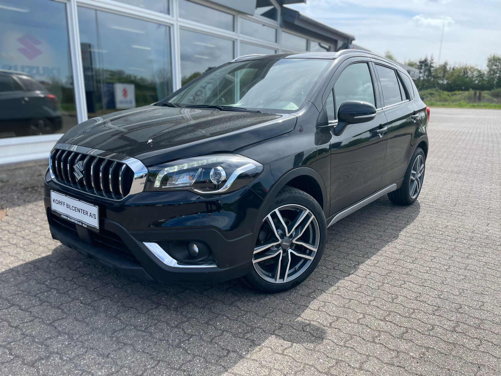 Billede af Suzuki S-Cross 1,0 Boosterjet Active AllGrip 112HK 5d