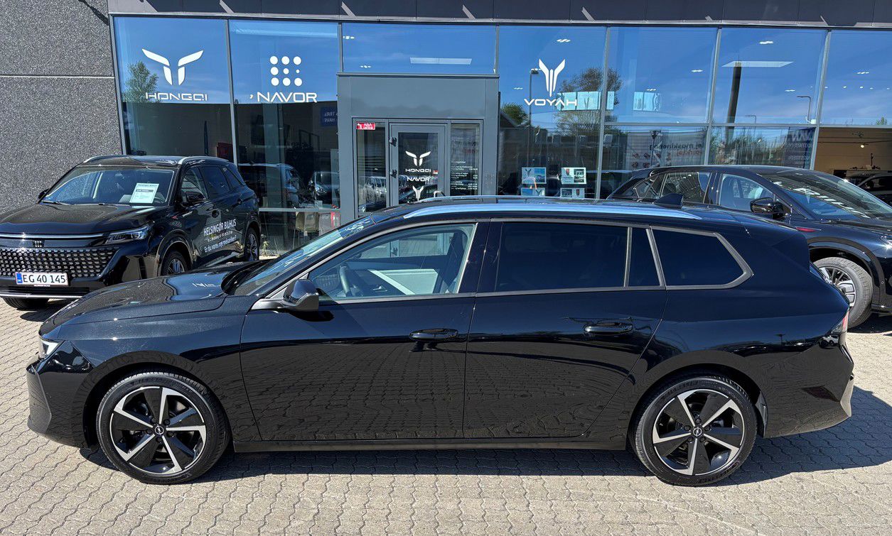 Billede af Opel Astra Sports Tourer 1,2 PureTech Elegance 130HK Stc 8g Aut.