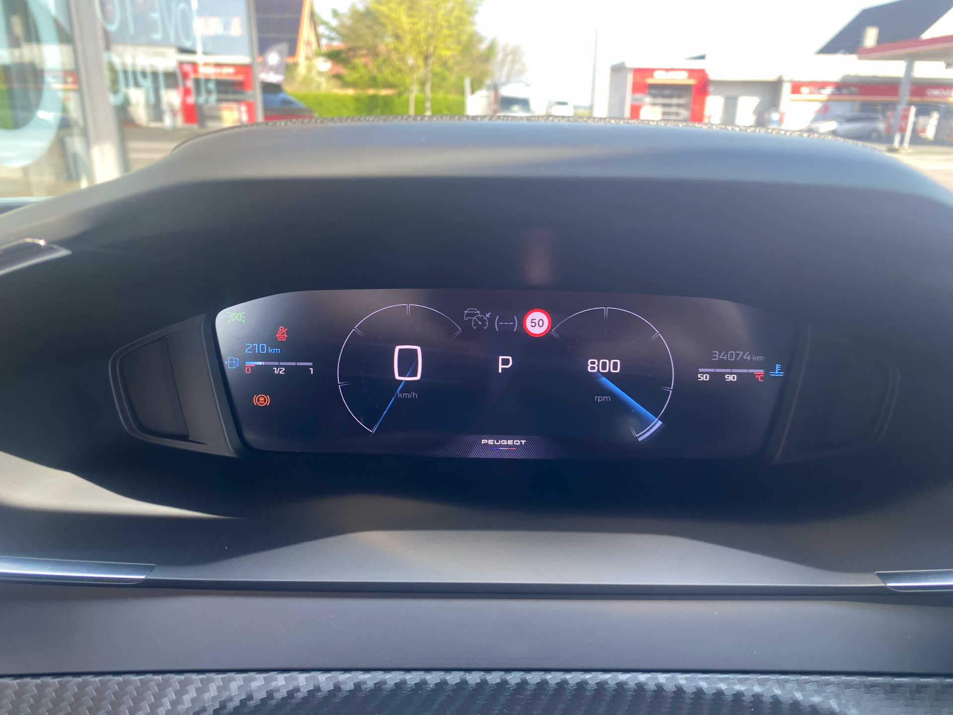 Billede af Peugeot 2008 1,2 PureTech First Edition EAT8 130HK 5d 8g Aut.