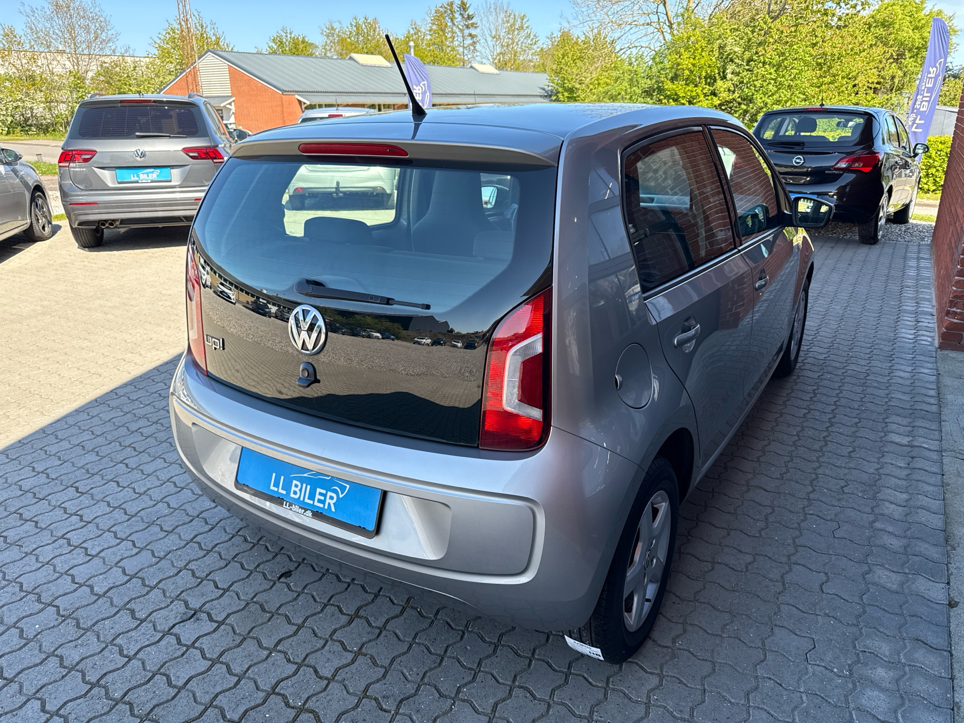Billede af VW up 1,0 MPI Move ASG 75HK 5d Aut.