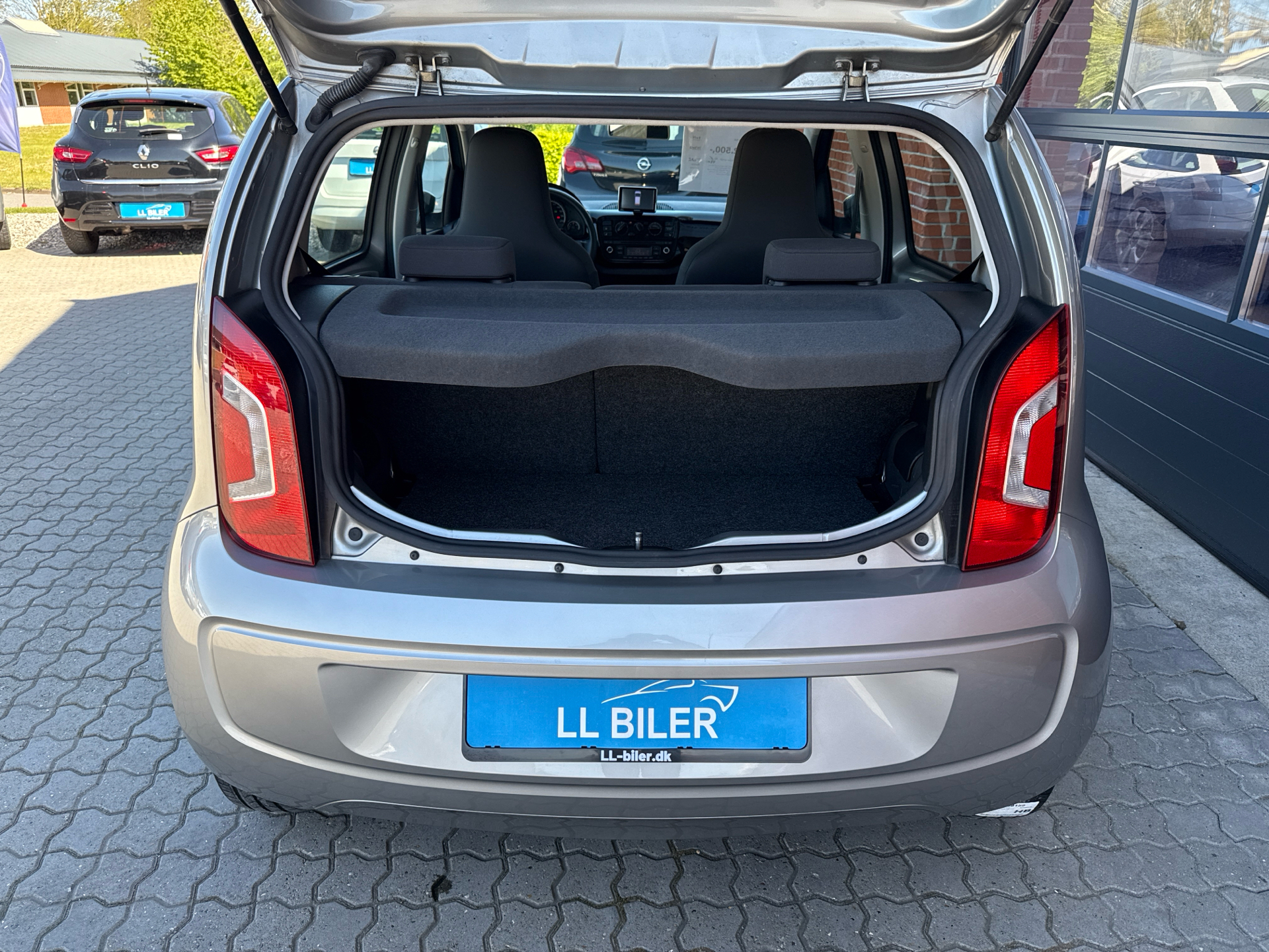 Billede af VW up 1,0 MPI Move ASG 75HK 5d Aut.