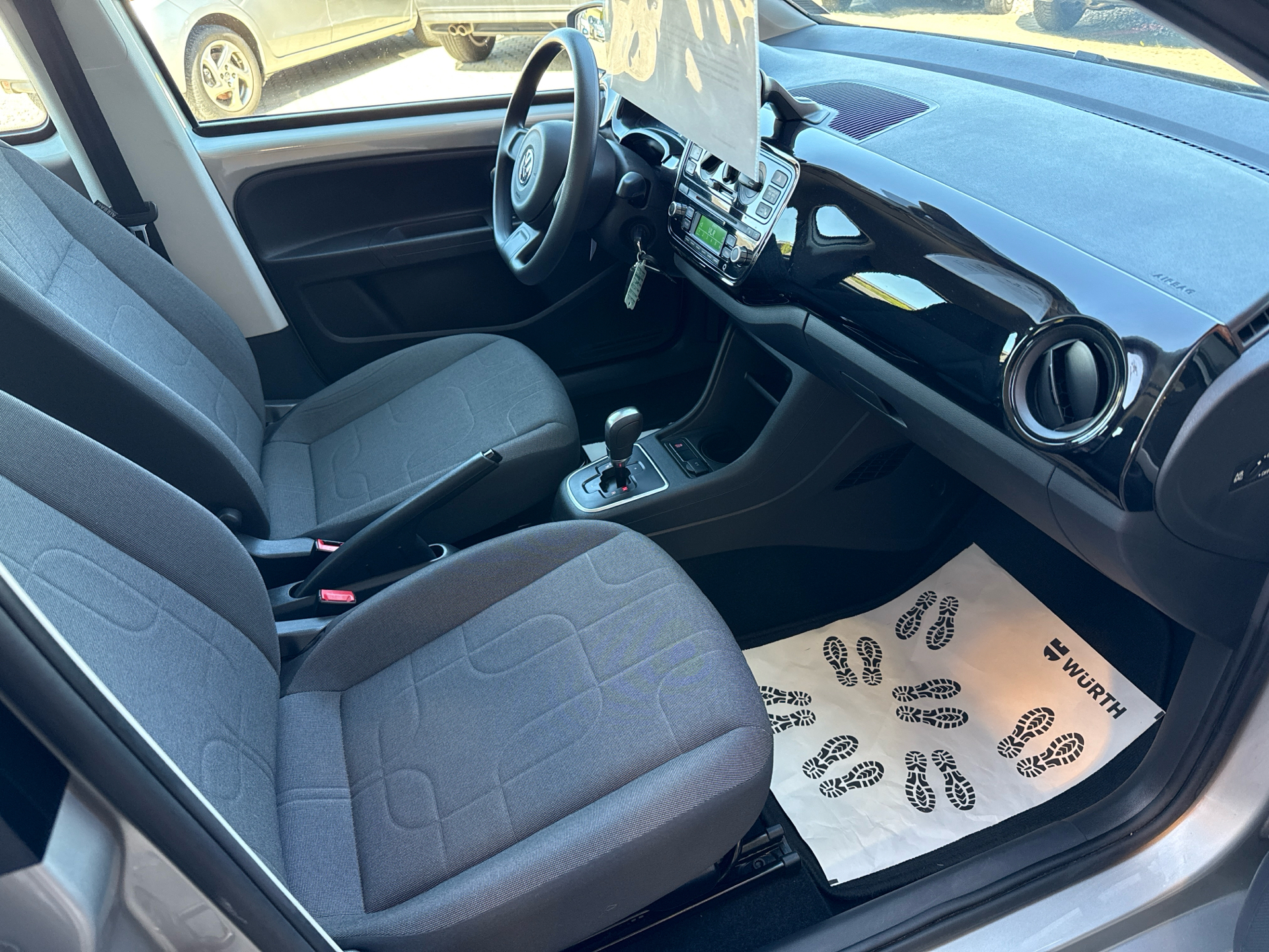 Billede af VW up 1,0 MPI Move ASG 75HK 5d Aut.