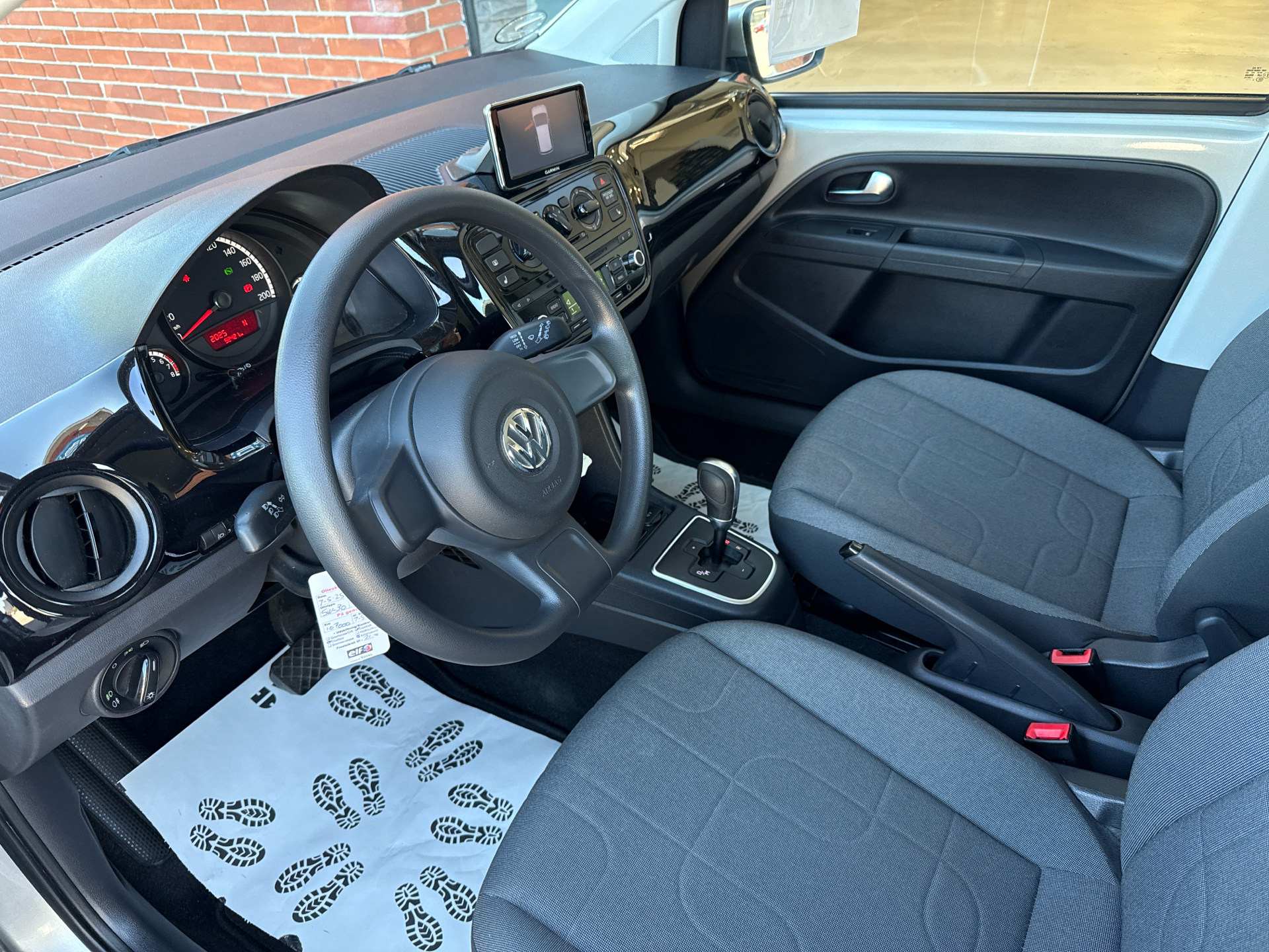 Billede af VW up 1,0 MPI Move ASG 75HK 5d Aut.