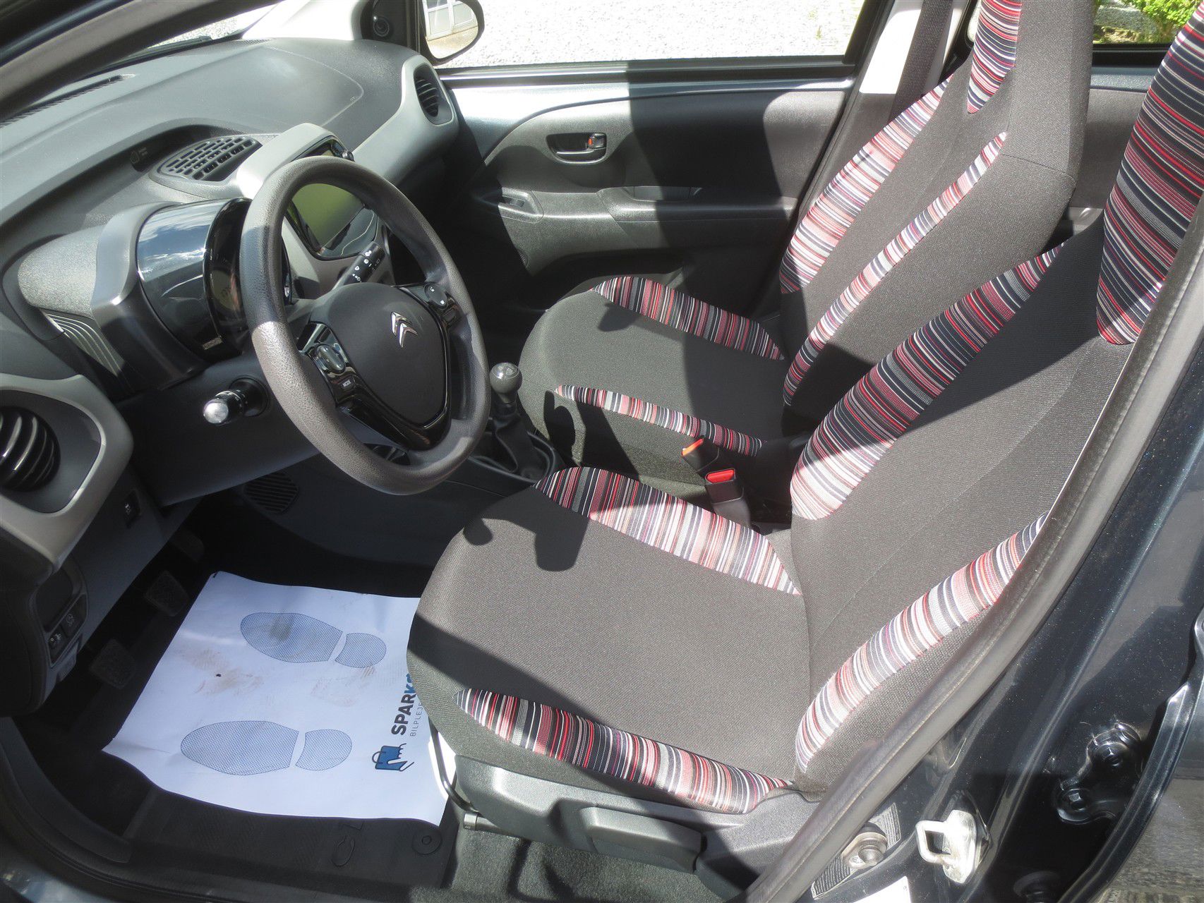 Billede af Citroën C1 1,0 VTi Extravaganza start/stop 68HK 5d
