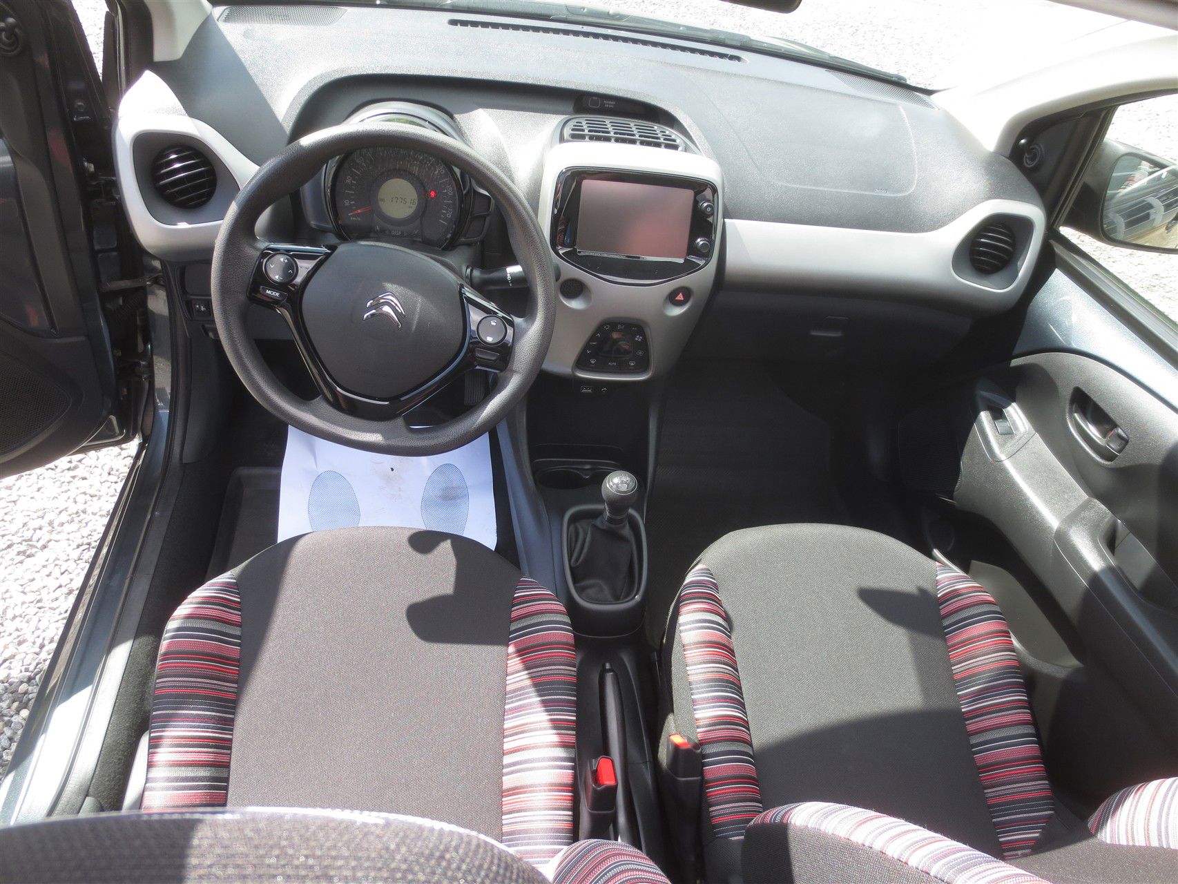 Billede af Citroën C1 1,0 VTi Extravaganza start/stop 68HK 5d