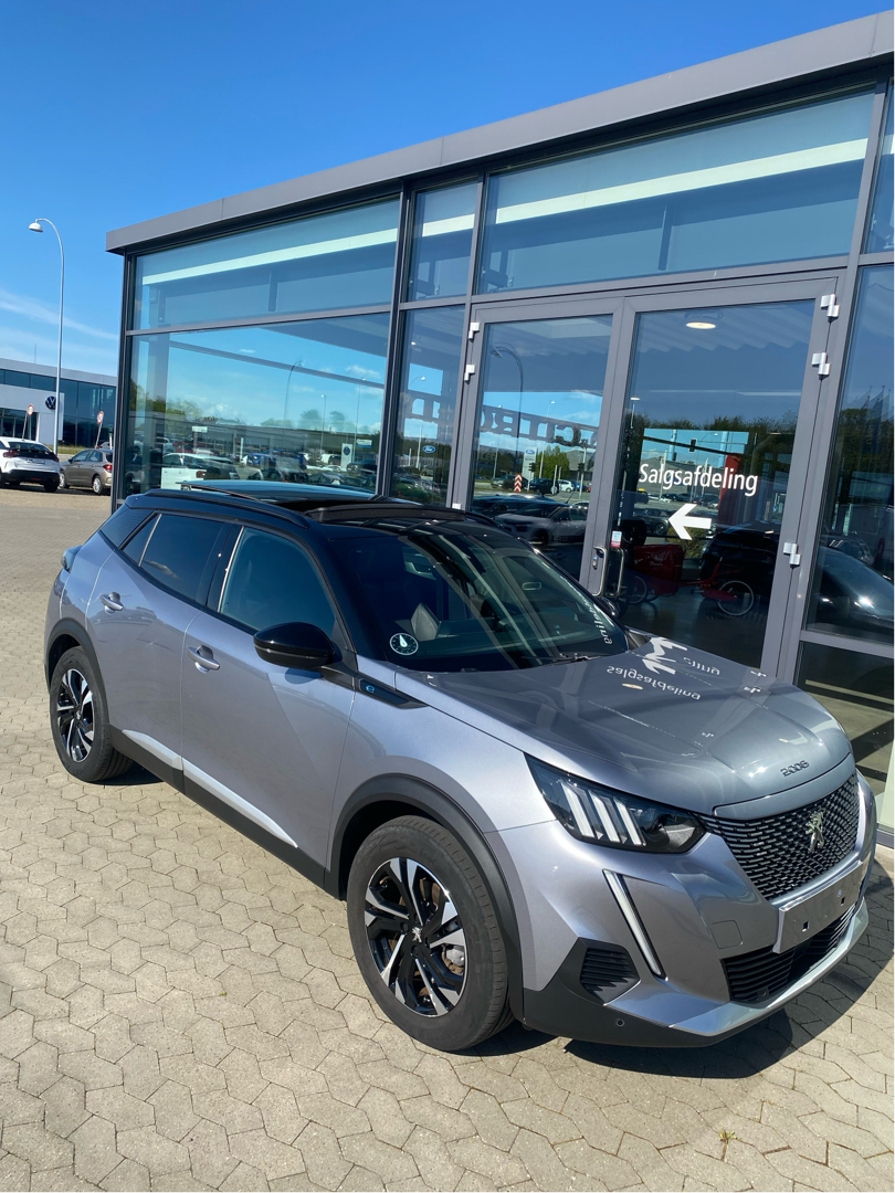Billede af Peugeot e-2008 EL GT Sky 136HK 5d Aut.