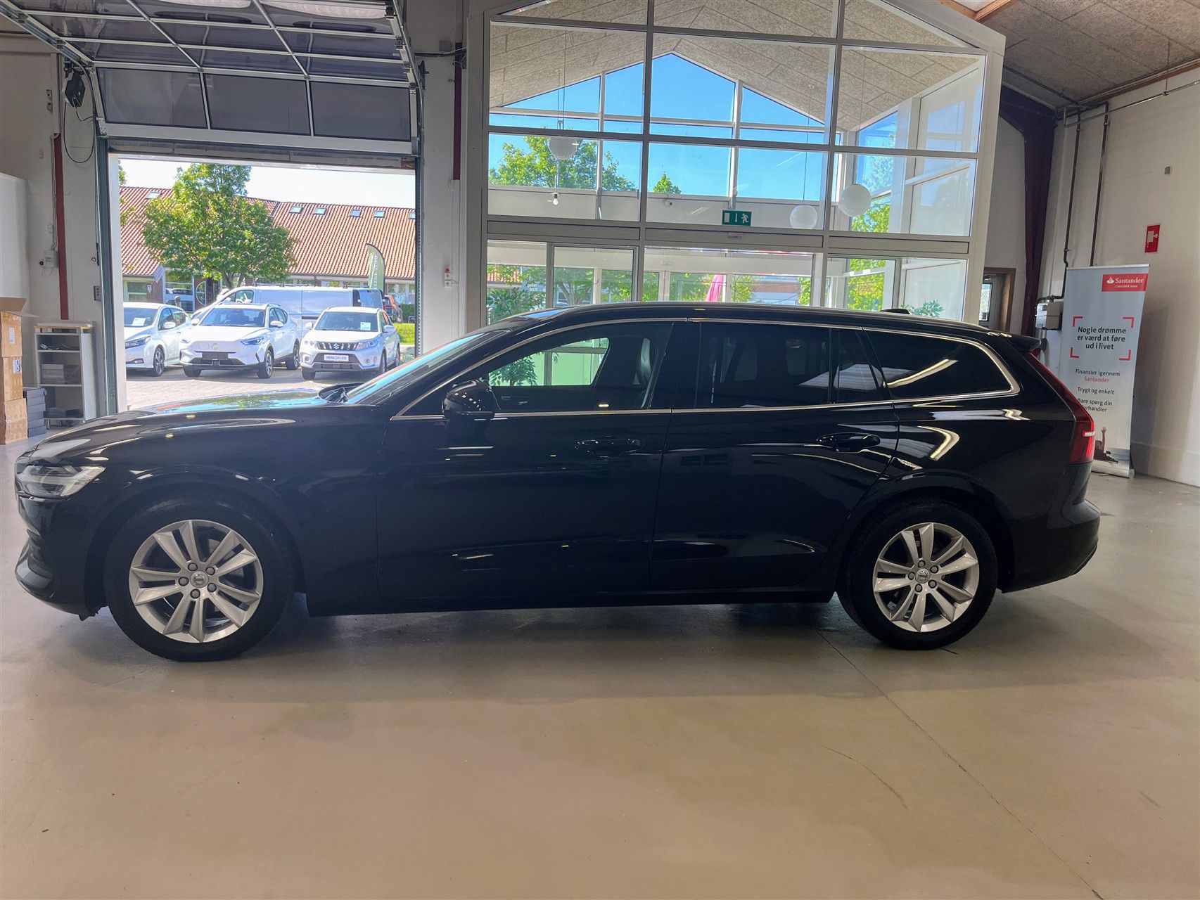 Billede af Volvo V60 2,0 D4 Momentum 190HK Van 8g Aut.