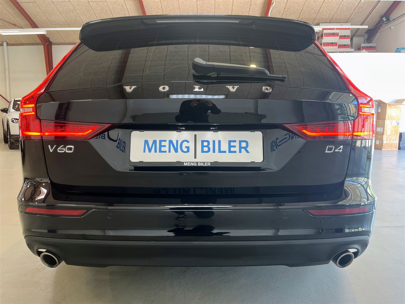 Billede af Volvo V60 2,0 D4 Momentum 190HK Van 8g Aut.