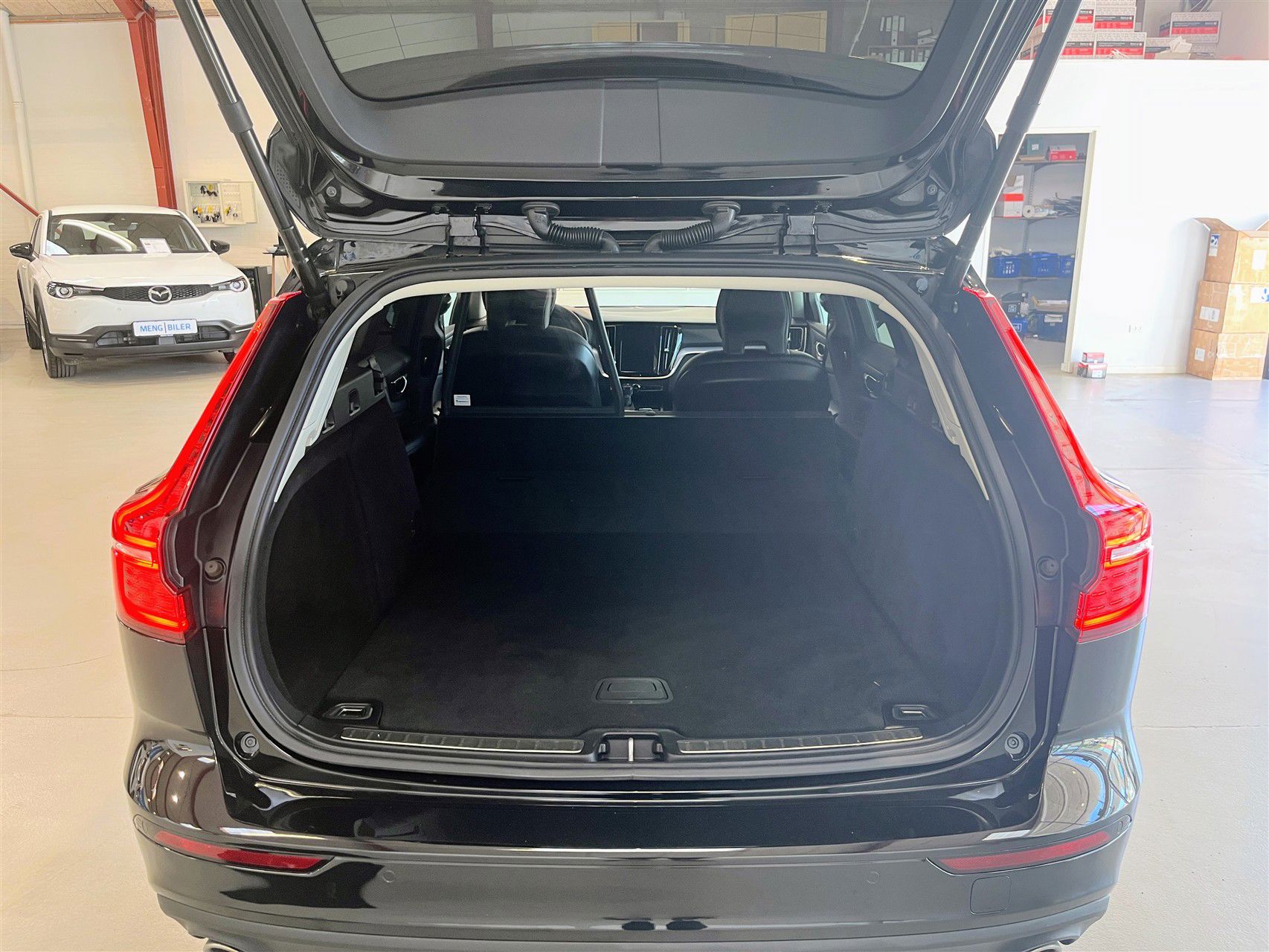 Billede af Volvo V60 2,0 D4 Momentum 190HK Van 8g Aut.