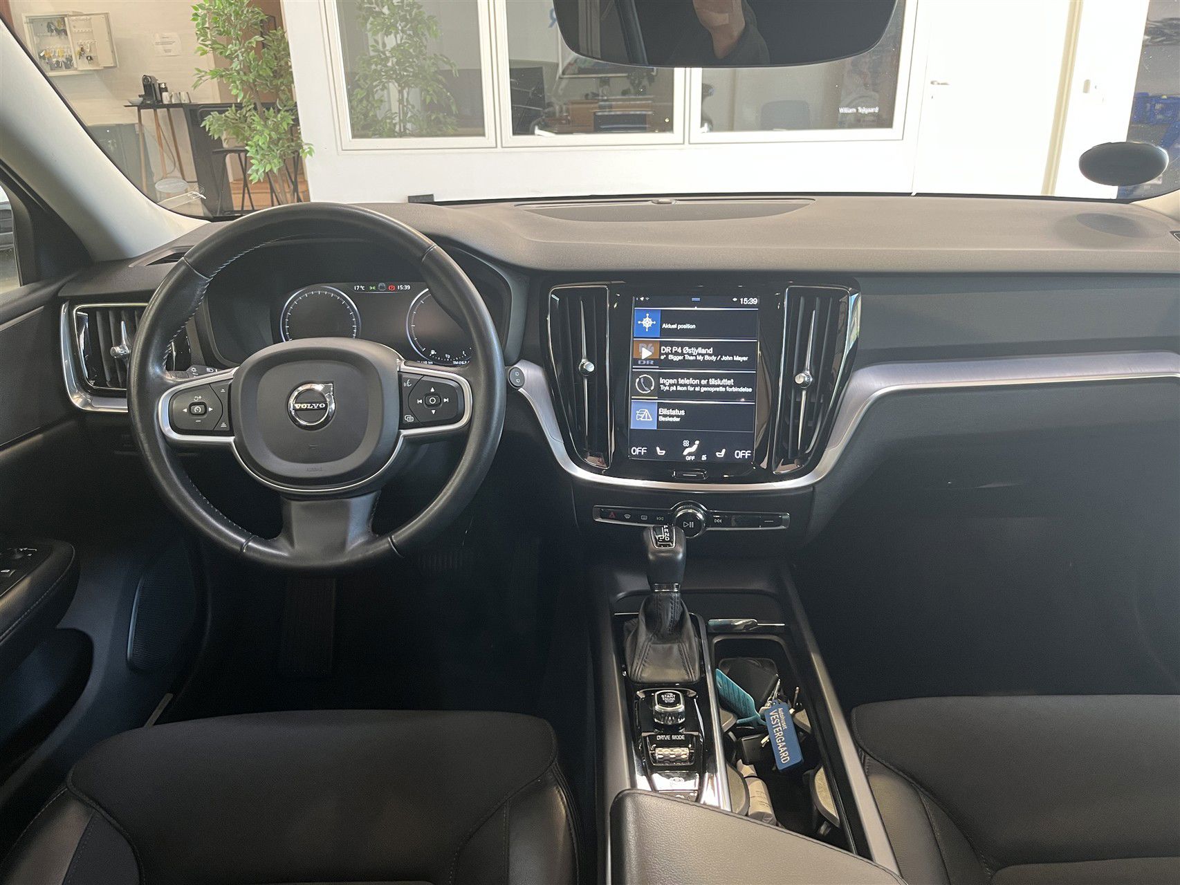 Billede af Volvo V60 2,0 D4 Momentum 190HK Van 8g Aut.