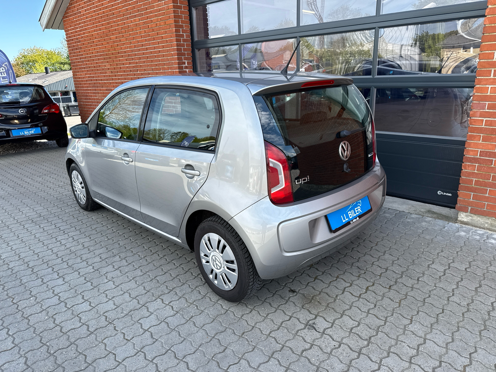 Billede af VW up 1,0 MPI BMT Move 60HK 5d
