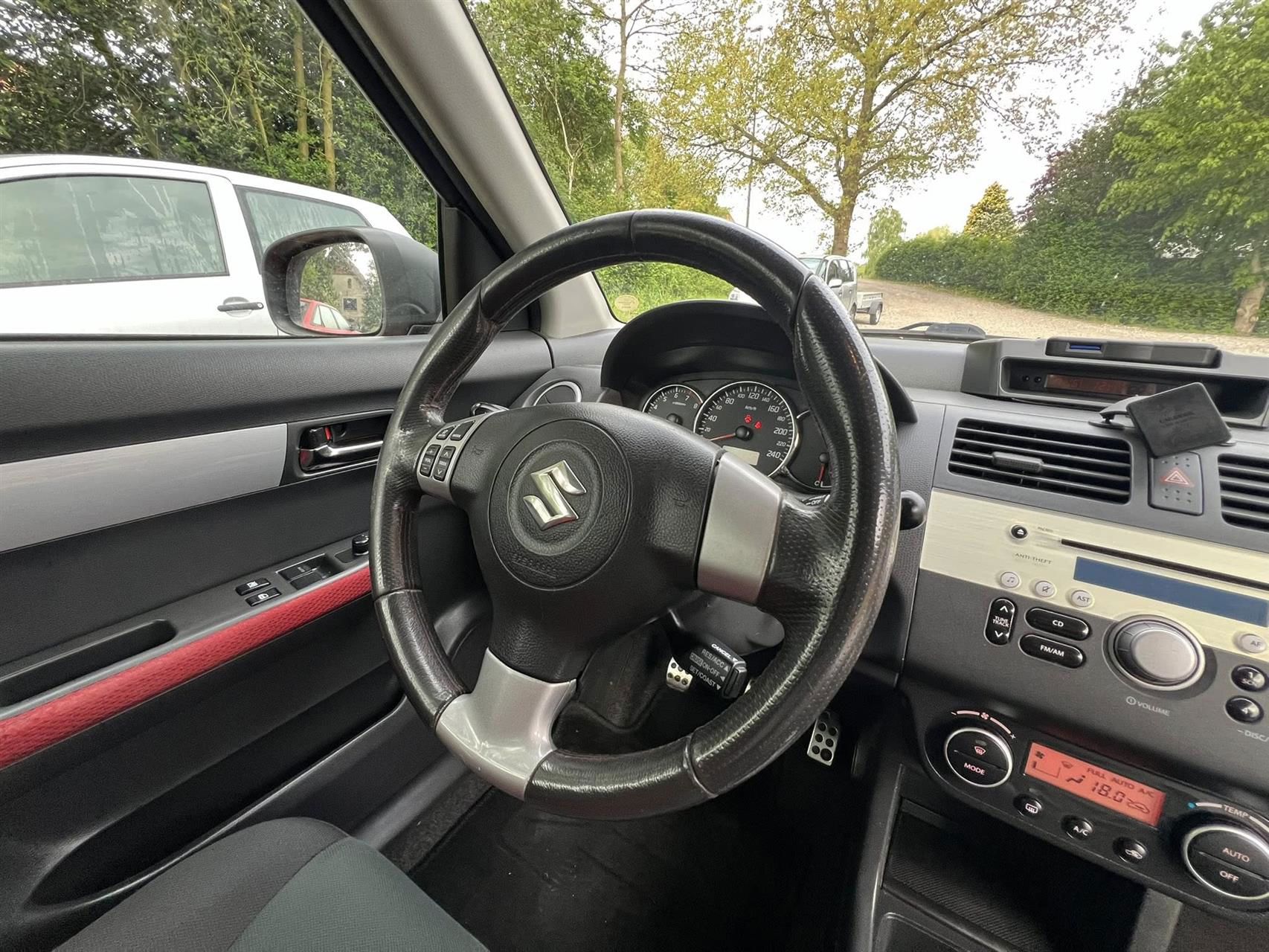 Billede af Suzuki Swift 1,6 Sport 125HK 3d