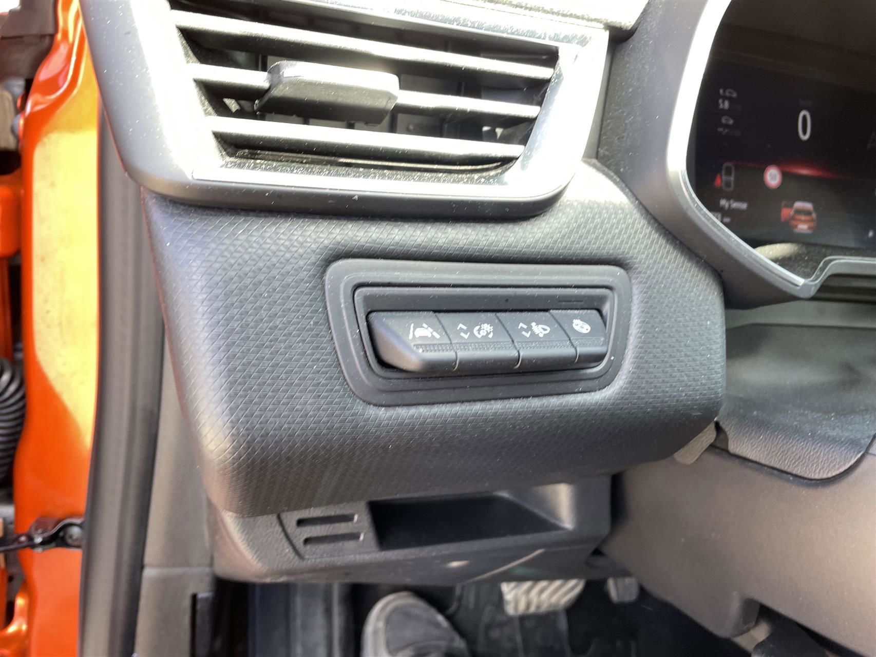 Billede af Renault Clio 1,3 TCE Intens EDC 130HK 5d 7g Aut.