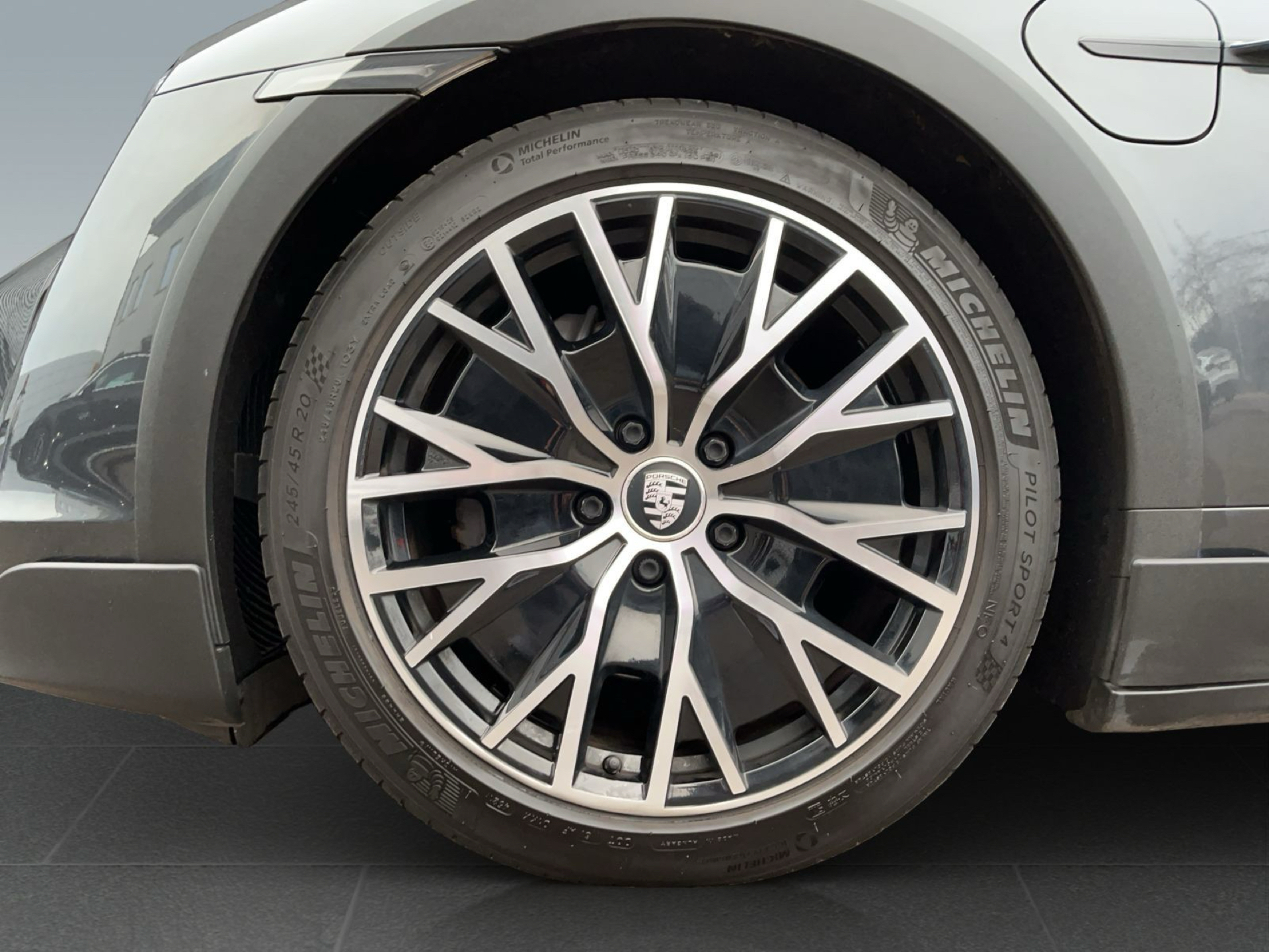 Billede af Porsche Taycan 4 Cross Turismo EL 4x4 476HK Stc Aut.