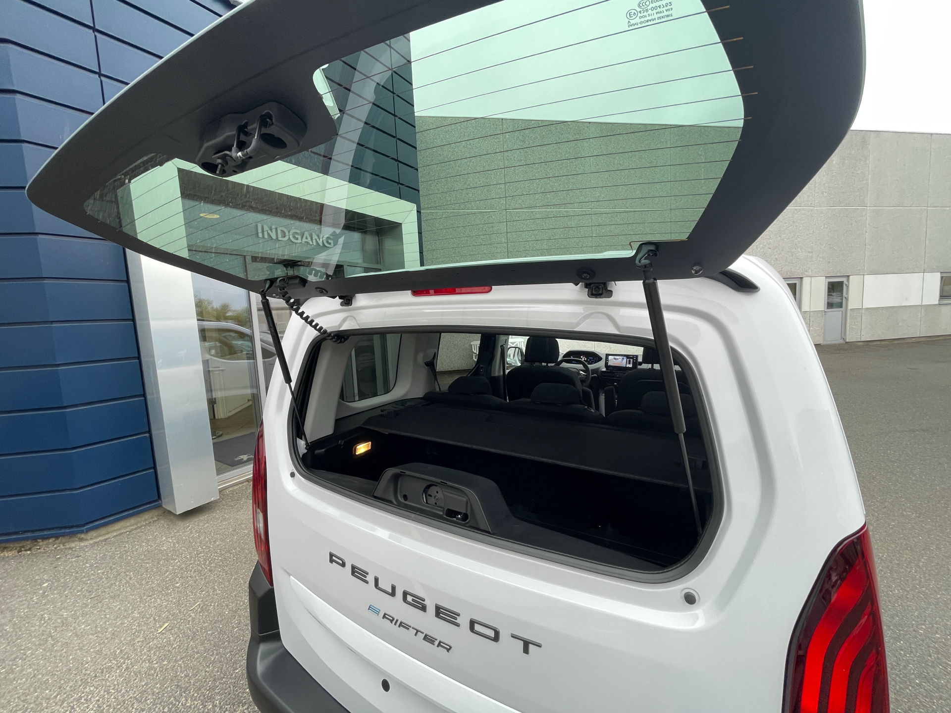 Billede af Peugeot e-Rifter L2 EL GT 156HK Aut.